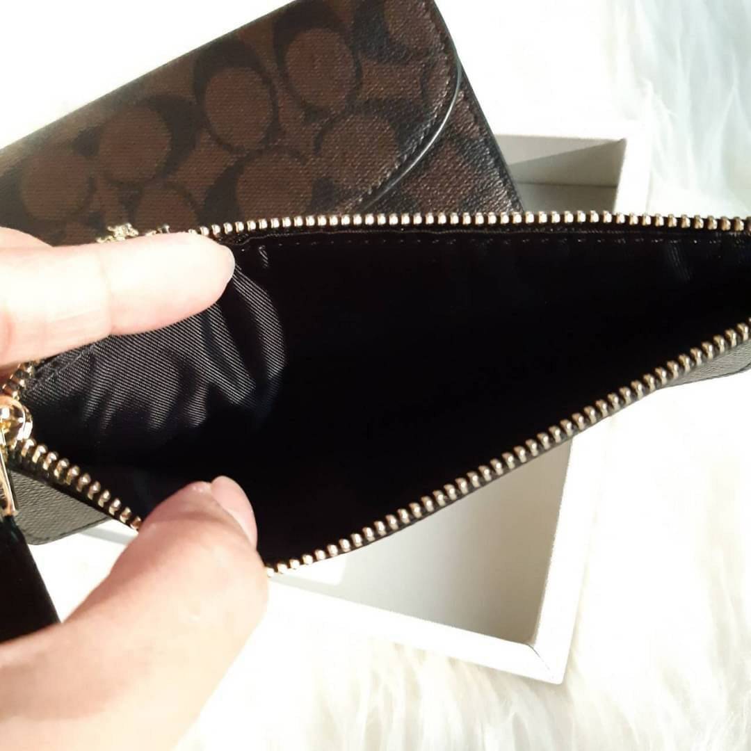 ของแท้ COACH F52601 POP SLIM ENVELOPE WALLET IN SIGNATURE กระเป๋าสตางค์รุ่นฝาพับ ดีไซน์เรียบหรู คลาสสิค ใช้งานง่ายและสะดวกมากๆ