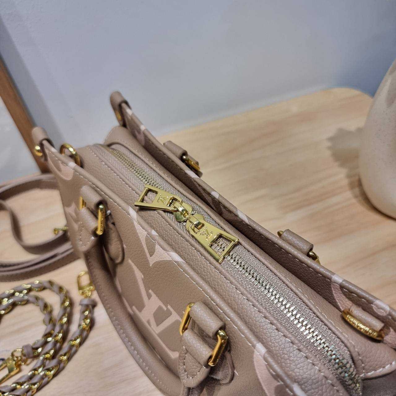 LV OnTheGo East West Monogram Bag / LV Tote Bag กระเป๋าทรงโท้ทที่ใครเห็นต้องเป็นคลั่งรัก ยอดฮิต คลาสสิค ผู้ดี หรูหราได้ทุกลุค ทุกสไตล์ เกรดวีไอพี ไฮเอน 1:1