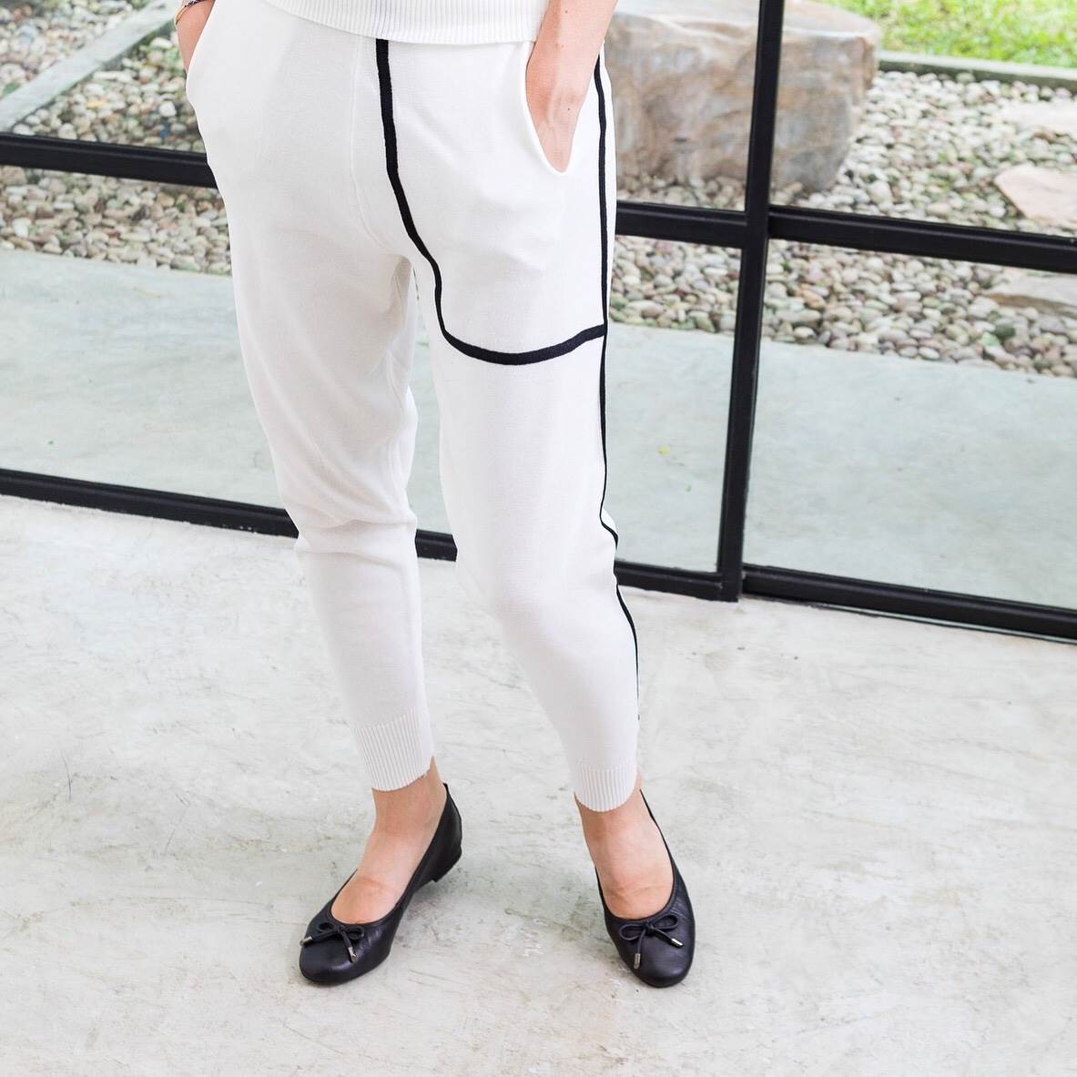 ใหม่ล่าสุด ตามคำเรียกร้อง Ballet_KEEPSHOES รองเท้า ส้น Flat 1 cm. หนังแกะทั้งคู่ ใส่นิ่ม เดินสบาย เหมาะกับทุกวัน 😁 >หนังแกะแท้ นิ่มสบายเท้า ( Import sheepskin ) >ซับหนังแท้ด้านในอย่างดี ระบายอากาศไม่มี กลิ่นอับ ไม่เหม็นเท้า ด้วย Technology N