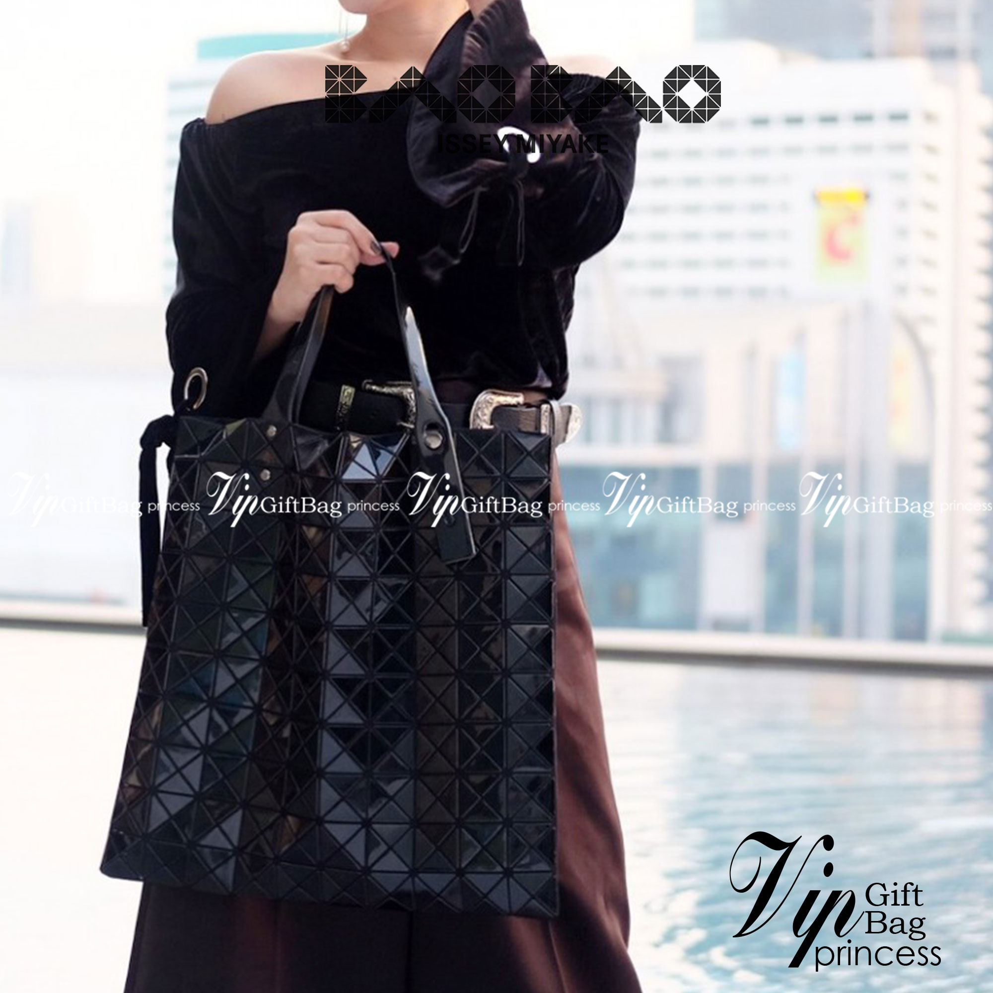 BAOBAO ISSEY MIYAKE 10x10 BLOCK TOTE BAG 39cm กระเป๋าถือทรง shopping โท้ทใบใหญ่ลายตาราง เกรดออริจินอล ภาพสินค้าถ่ายจากงานขายจริง ใช้งานต่างประเทศได้