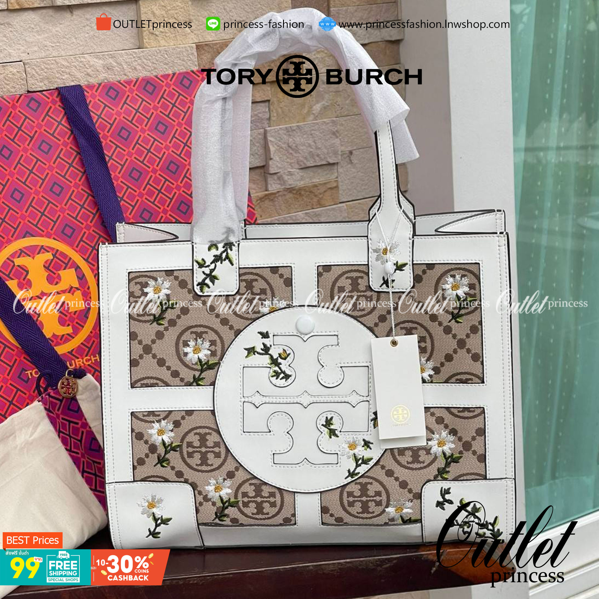Tory burch ella jacquard embroidered quadrant tote ลายโมโนแกรม (Monogram) สัญลักษณ์สุดโดดเด่นที่คิดค้นขึ้นมาเพื่อให้แบรนด์มีเอกลักษณ์ สำหรับรุ่นนี้เป็นกระเป๋าที่ใส่ของได้เยอะ สามารถใส่สิ่งของที่จำเป็นสำหรับการทำงานได้ ง่ายต่อการถือและการหยิบใช้ข้าวของในกร