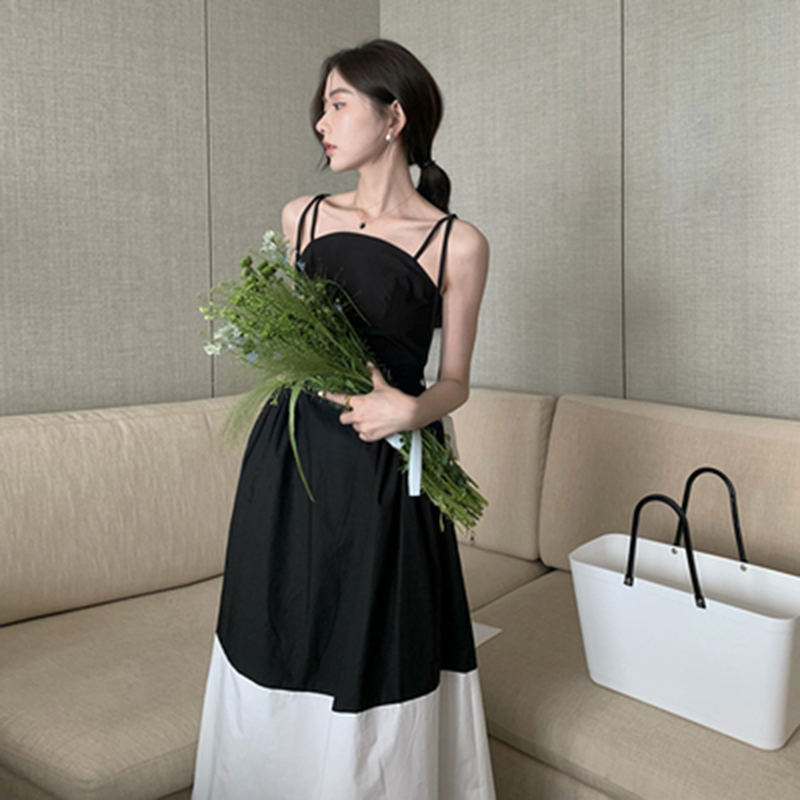 พร้อมส่ง 🩰🎀 You are my heroine dress เดรสสีดำแต่งชายกระโปรงขาว (IN37586)