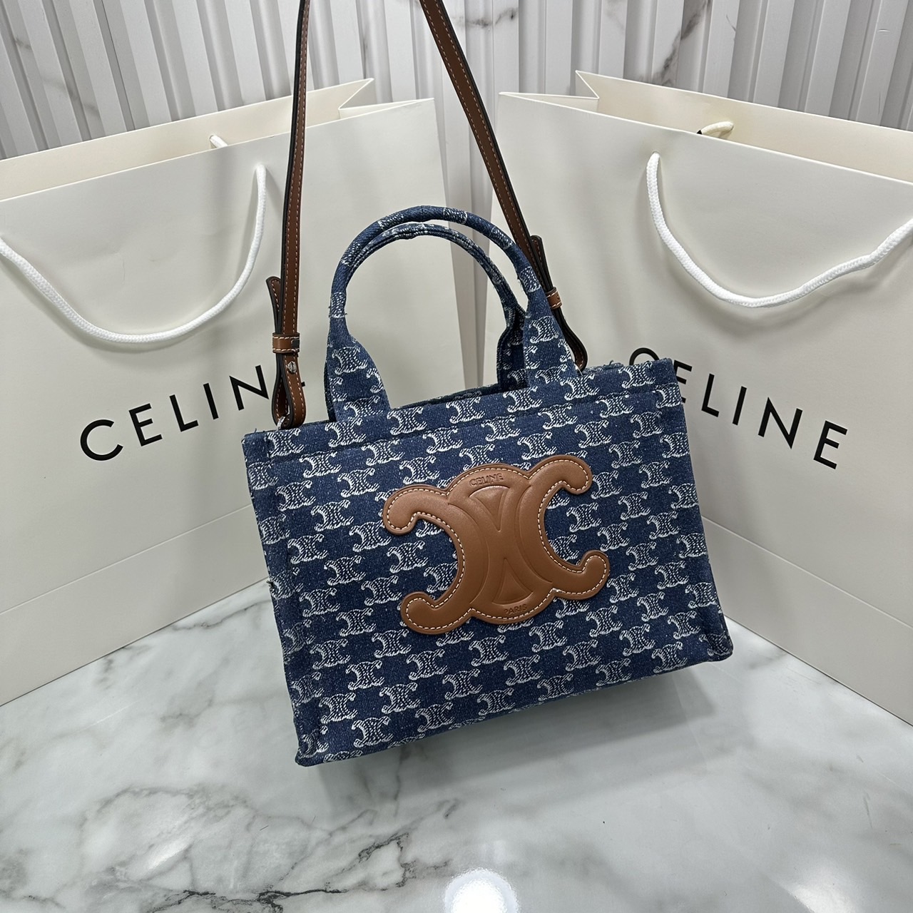 CELINE small cabas thais in DENIM WITH TRIOMPHE ALL-OVER / Celine Tote Denim Bag กระเป๋าทรงโท้ทงานเดนิม เกรดออริ 1:1 ใช้งานต่างประเทศได้