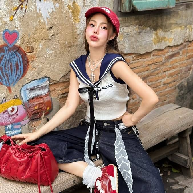 เช่าชุดเที่ยว by Princess 🧤 Missagale kloset อยากให้ถึงคืนนี้ไวๆ เสื้อที่ใส่น่ารักเกินจะปล่อยผ่าน ผ้าไหมพรมดีมากกกกกๆ