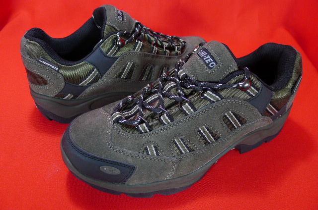 Hi-Tec Bandera Low WP- Brown/Olive/Snow M9us/42eu