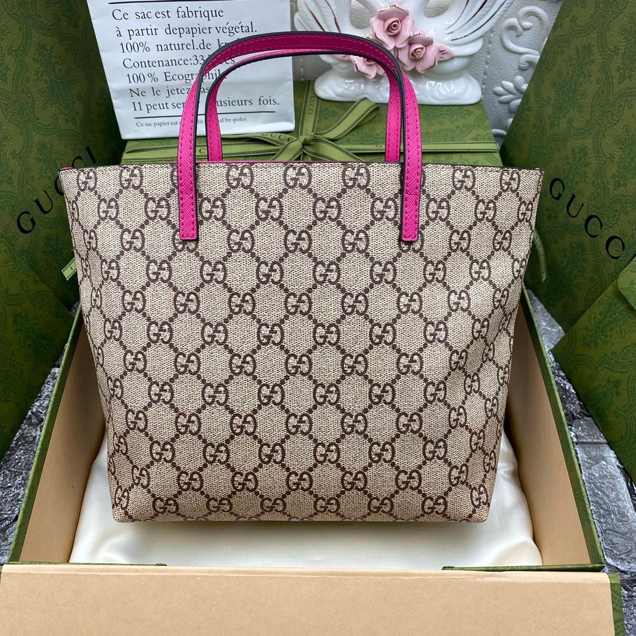 VIP 】Animal-Friendly Gucci Kid GG Supreme Tote Bag งานหนังแท้ทรงตั้งสวย ขนาดกะทัดรัด จุของได้เยอะ ใช้ได้ทั้งเด็กและผู้ใหญ่ น่ารักมากค่ะ **ขายดีตลอดกาล**