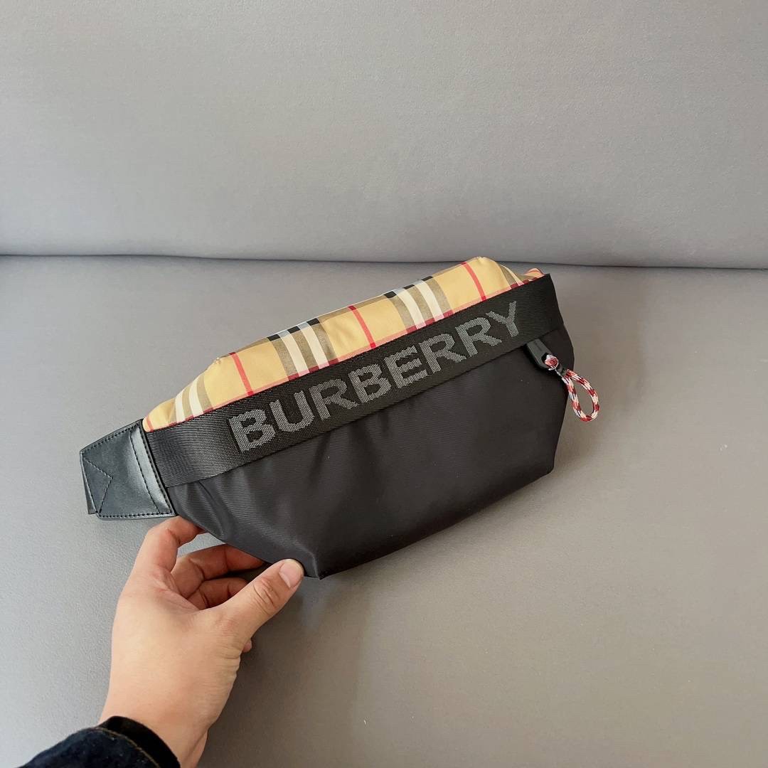 Burberry Vintage Check Sonny Belt Bag / BURBERRY FRAGRANCES BELT BAG วัสดุ 100% POLYAMIDE (Nylon & Canvas) กระเป๋าคาดเอว คาดอกแบบ UNISEX ใช้ได้ทุกเพศ