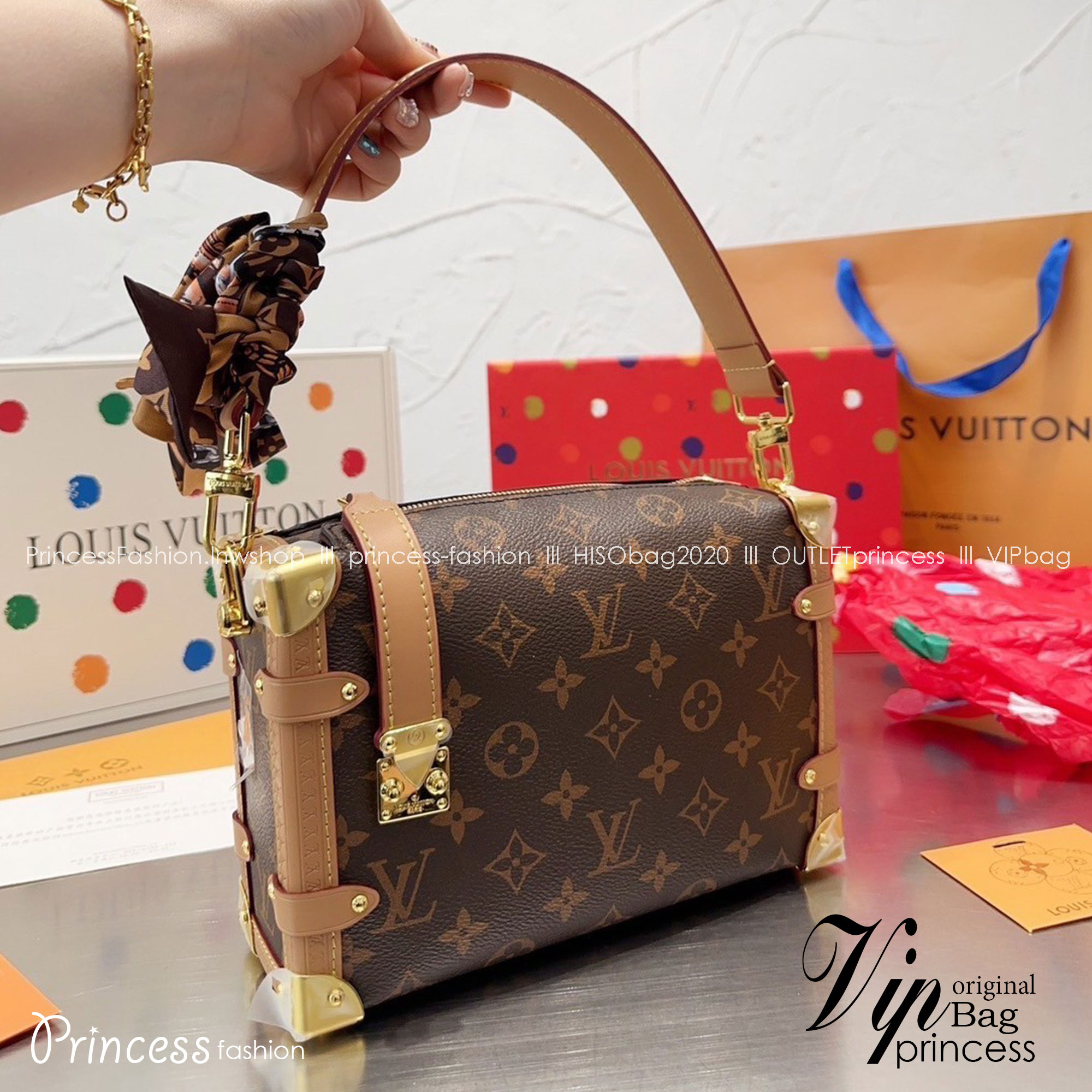 พร้อมส่ง 4 แบบ💖💖 LV SIDE TRUNK MONOGRAM BAG สุดยอดกระเป๋าไอคอนนิค ทรงสวย ใหม่ล่าสุด สวยมีเสน่ห์ รูปทรงกล่อง โดดเด่นด้วยหมุดเข้ามุม