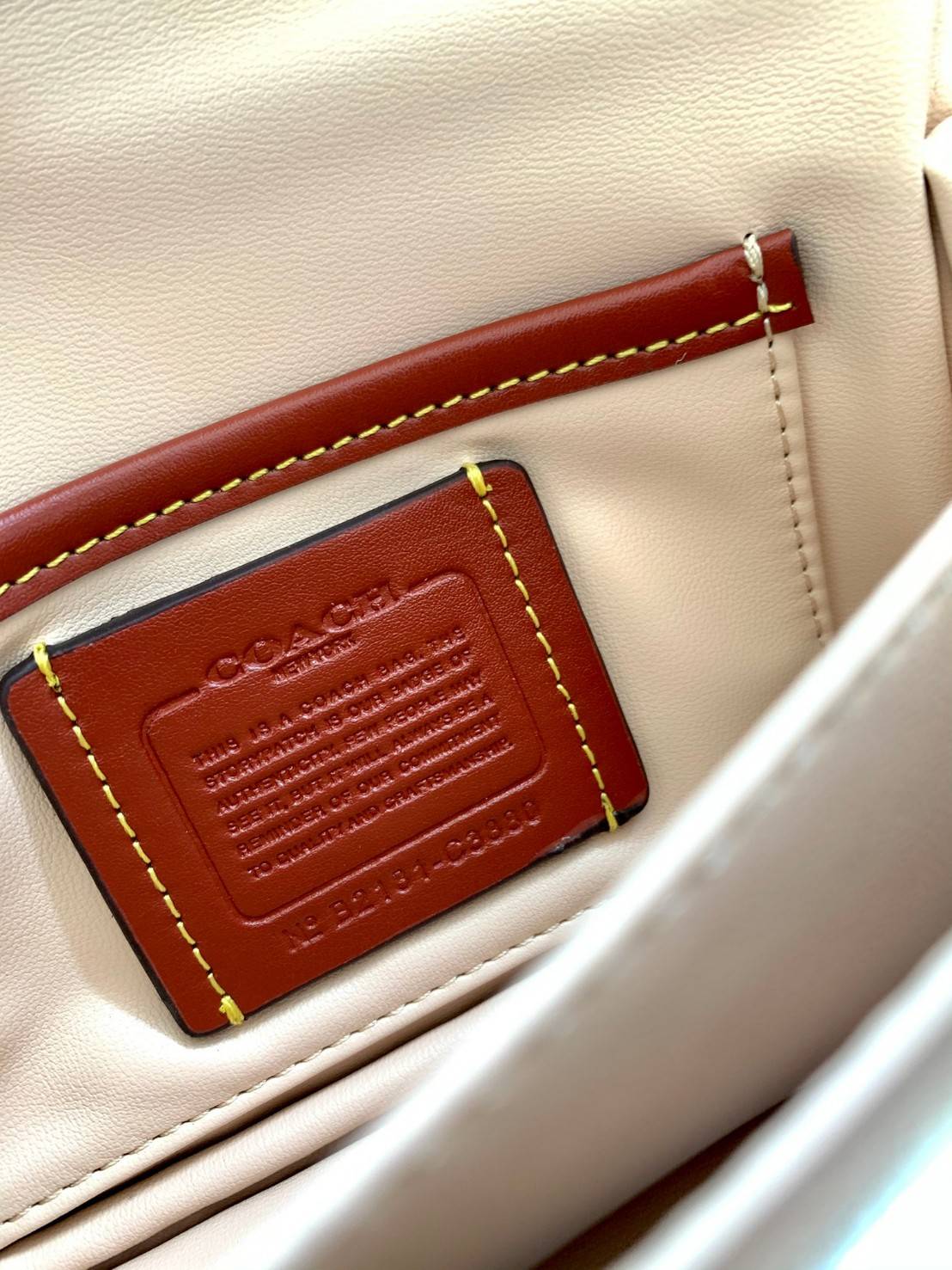 น้องสวยมากก สินค้าจริงสวยกว่าในรูป ไม่จกตาค่ะ! COACH PILLOW TABBY SHOULDER BAG 18 ((C3880)) 📣 พร้อมส่งที่ไทย คุณภาพเกินราคา! กระเป๋าหิ้ว//สะพายแบบครอสบอดี้ร์ 🔺หนัง nappa อย่างดี หนานิ่ม นุ่มมากๆ หลงรักน้องแน่นอน