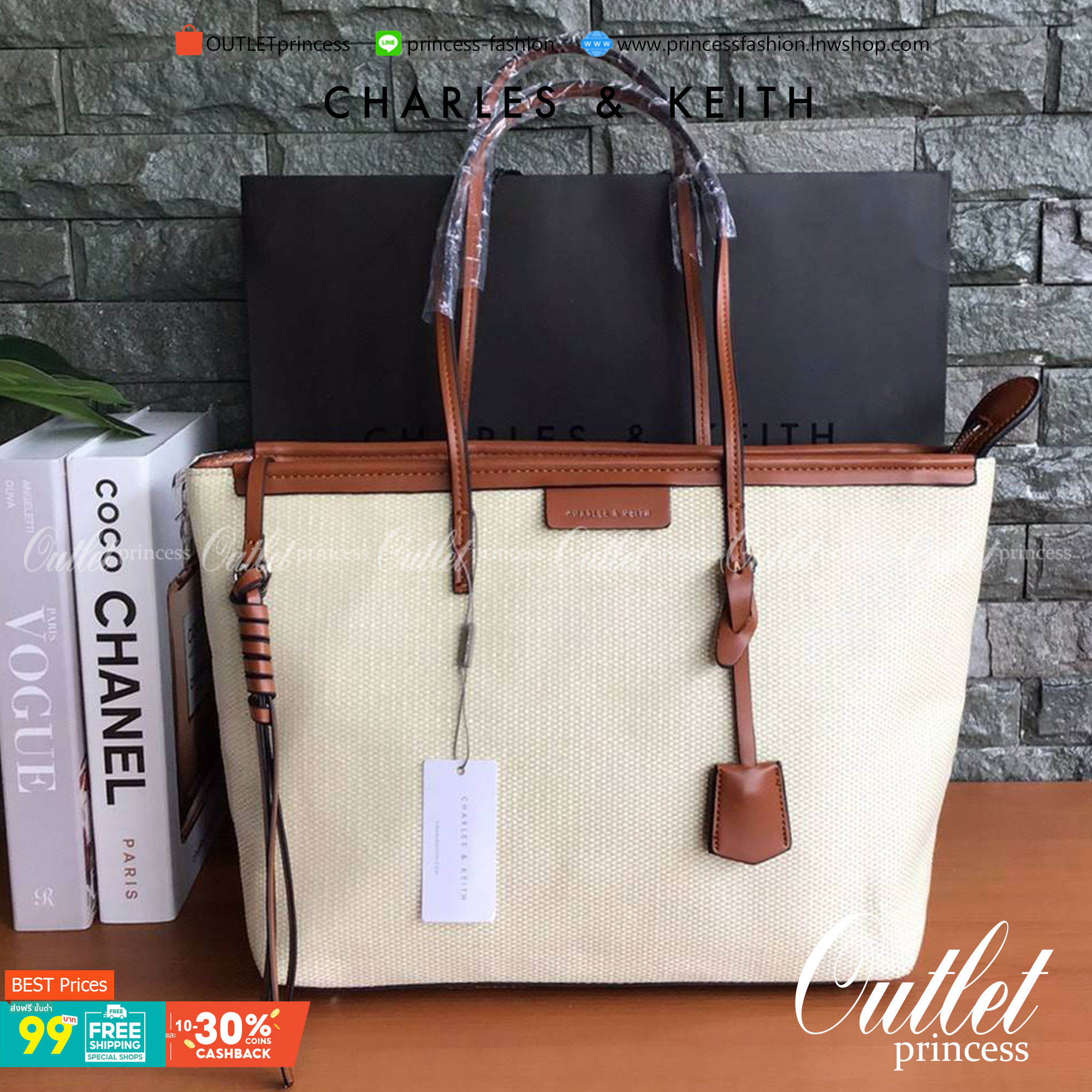 Charles & Keith Black Textured Tote Bag ฮอตฮิตตลอดกาลสำหรับรุ่นนี้ รุ่นยอดนิยม!! มากี่รอบกี่รอบก็ขายดี ใครไม่มีรุ่นนี้ติดตู้ไว้ถือว่าเชยมาก(!!) กระเป๋าสะพายทรง Shopping bag ใบใหญ่จุของได้ใจ น้ำหนักเบา โดดเด่นด้วย Textured วัสดุสานรอบใบ ตัดขอบหนัง สวยอยู่ท