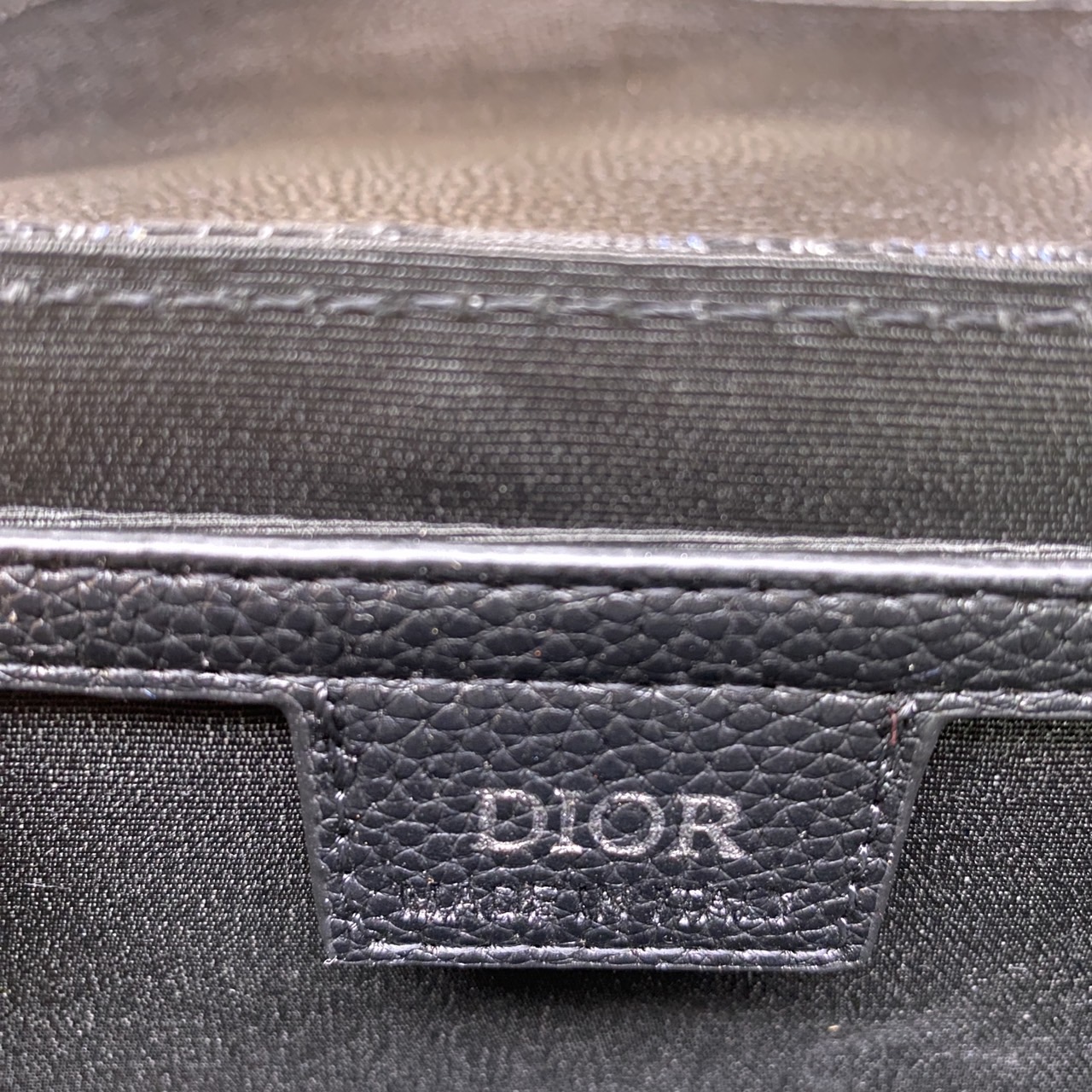 DIOR Small Saddle Messenger Bag with Flap กระเป๋าทรงแมสเซ็นเจอร์รุ่นฮิต เกรดออริ สลับแท้ 1:1 ใช้ต่างประเทศได้