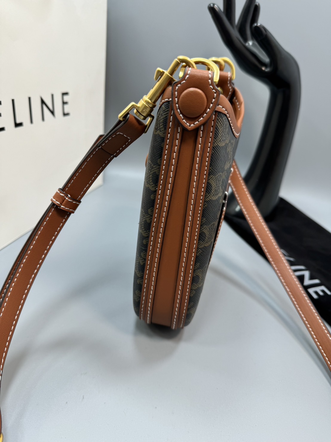 CELINE PHONE POUCH IN TRIOMPHE CANVAS กระเป๋าใส่โทรศัพท์ เกรดออริ สลับแท้ 1:1 ใช้ต่างประเทศได้