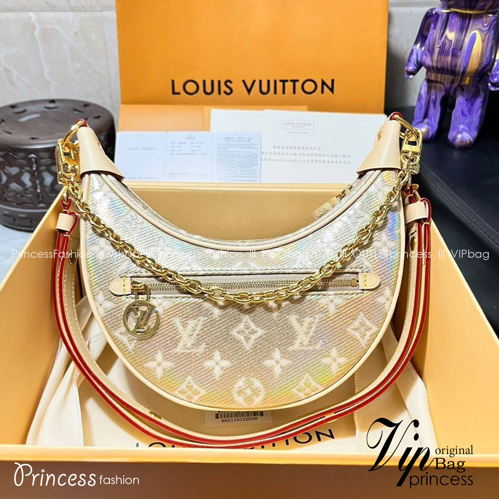 Lv gold loop monogram / LV Loop PM GOLD Bag เกรดท็อปออริจินอล มีความละเอียดของเนื้องานมากที่สุด ปราณีตตรงปกทุกใบ ใช้สลับของแท้ได้ ใช้งานต่างประเทศได้ เข้าออกผ่านทุก ตม.
