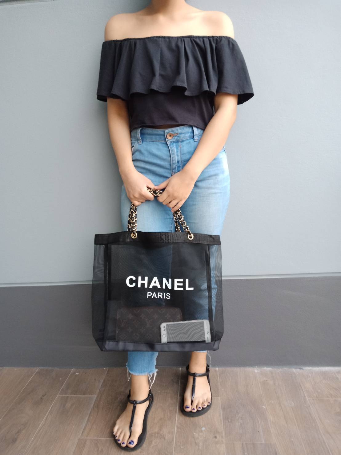 พร้อมส่งความสวยหรู 👠👠 Chanel Shopping Bag With Chain กระเป๋าสะพายใบใหญ่ทรง Shopping Bag Limited Edition พรีเมี่ยมกิ้ฟของแท้นำเข้าจาก Chanel Perfume Counter ของแท้100% (ไม่ใช่งานเลียนแบบ) ใบใหญ่วัสดุ Nylon โปร่ง ♡ ปั้ม CHANEL แบรนด์ส