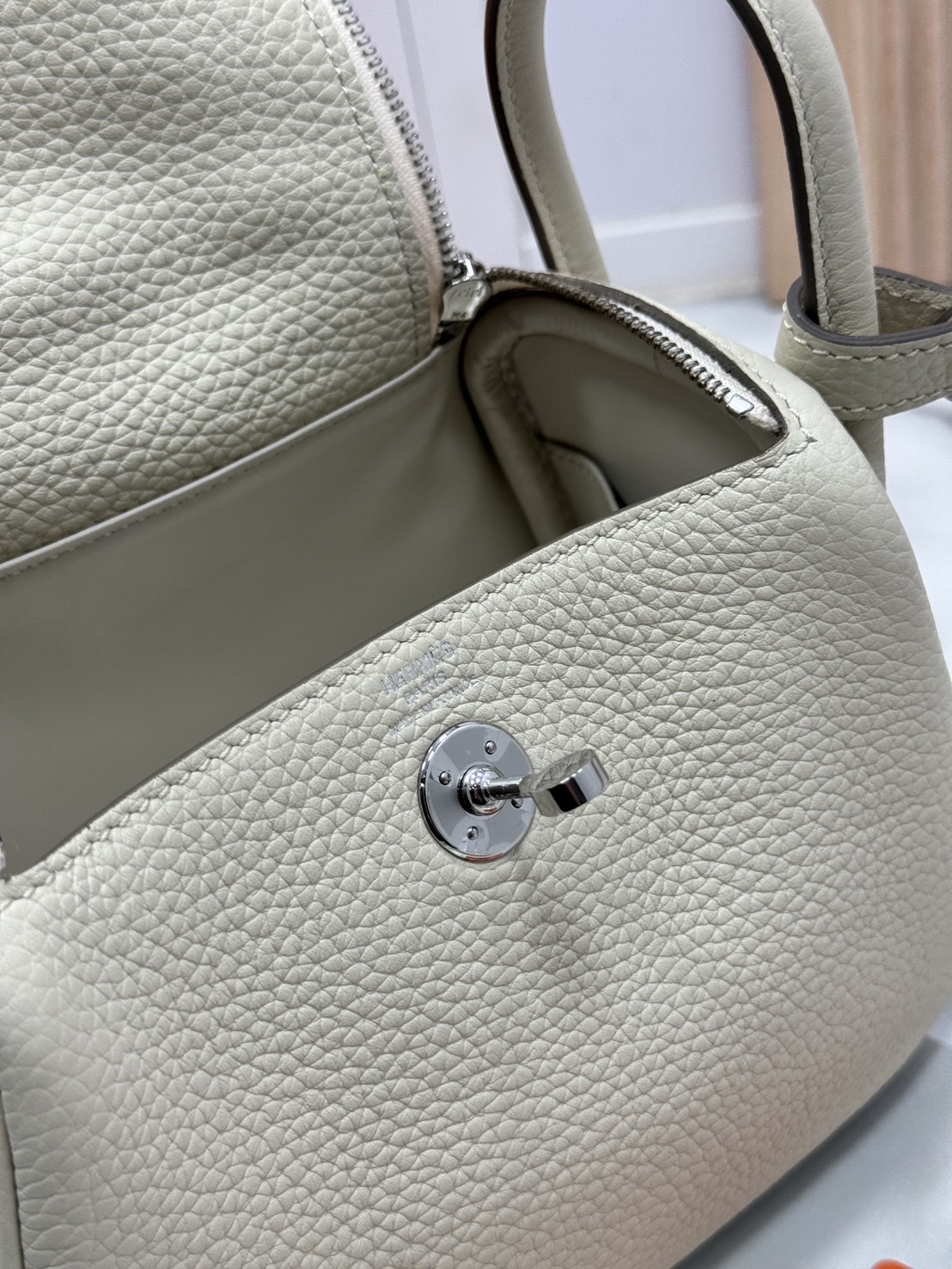 ORI หนังแท้ | HERMES lindy 19cm กระเป๋าสะพาย นิยามความหรูหราระดับมาสเตอร์พีช 🤍 สินค้าเกรดออริจินอล หนังแท้