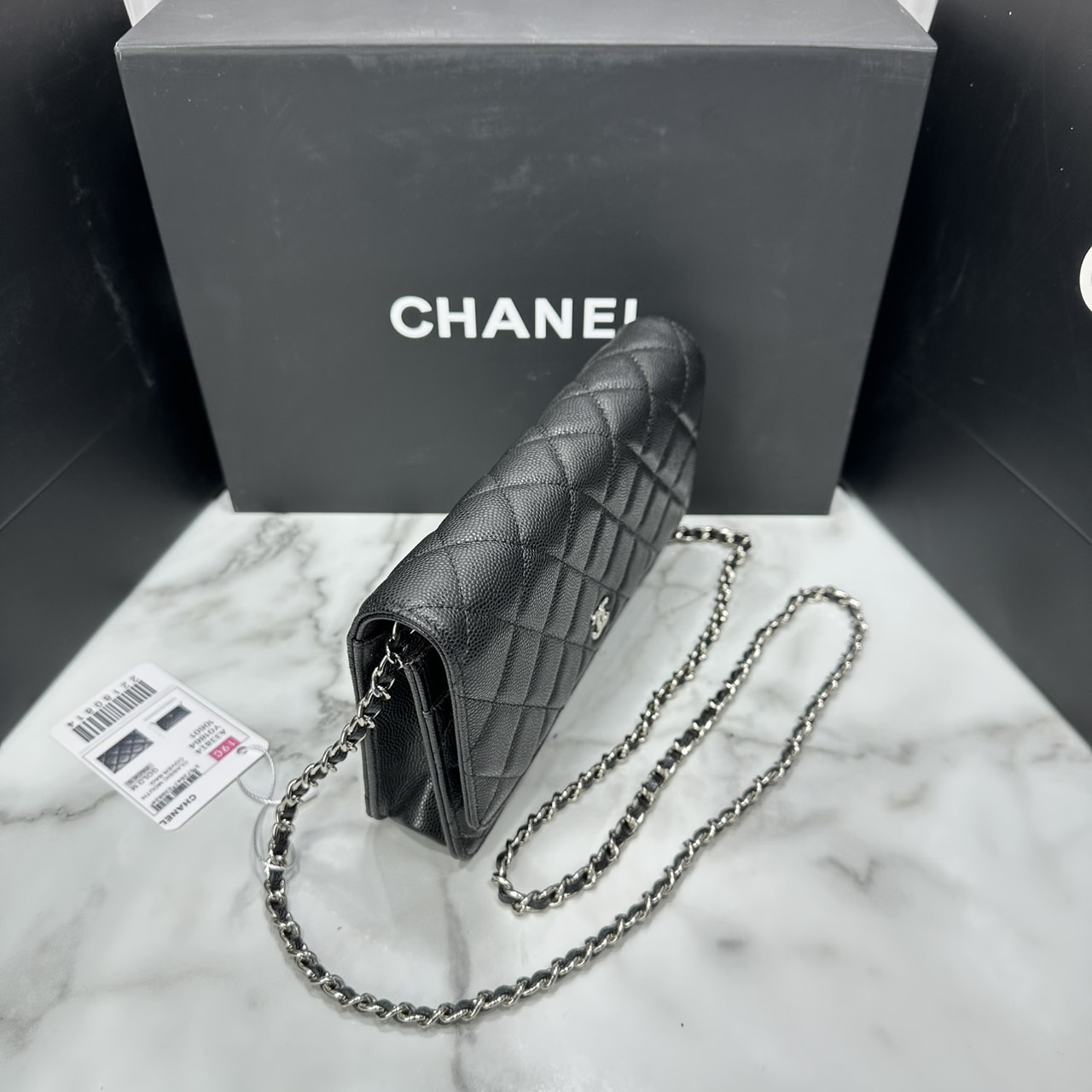 ORI หนังแท้ | CHANEL Woc Wallet on Chain 18cm กระเป๋าสะพายทรงวอคดีไซน์แบ่งช่องด้านในเป็นกระเป๋าสตางค์ รุ่นยอดนิยม หรูหราระดับตำนาน สวยงามเหนือกาลเวลา