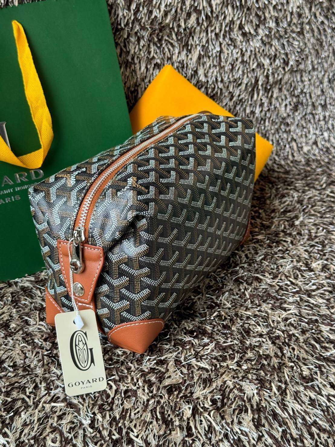 Goyard Bowling 25 Toiletry Bag กระเป๋าทรงพอชใช้งานง่ายกะทัดรัด รุ่นขายดี ใช้ได้ทั้งชายหญิง