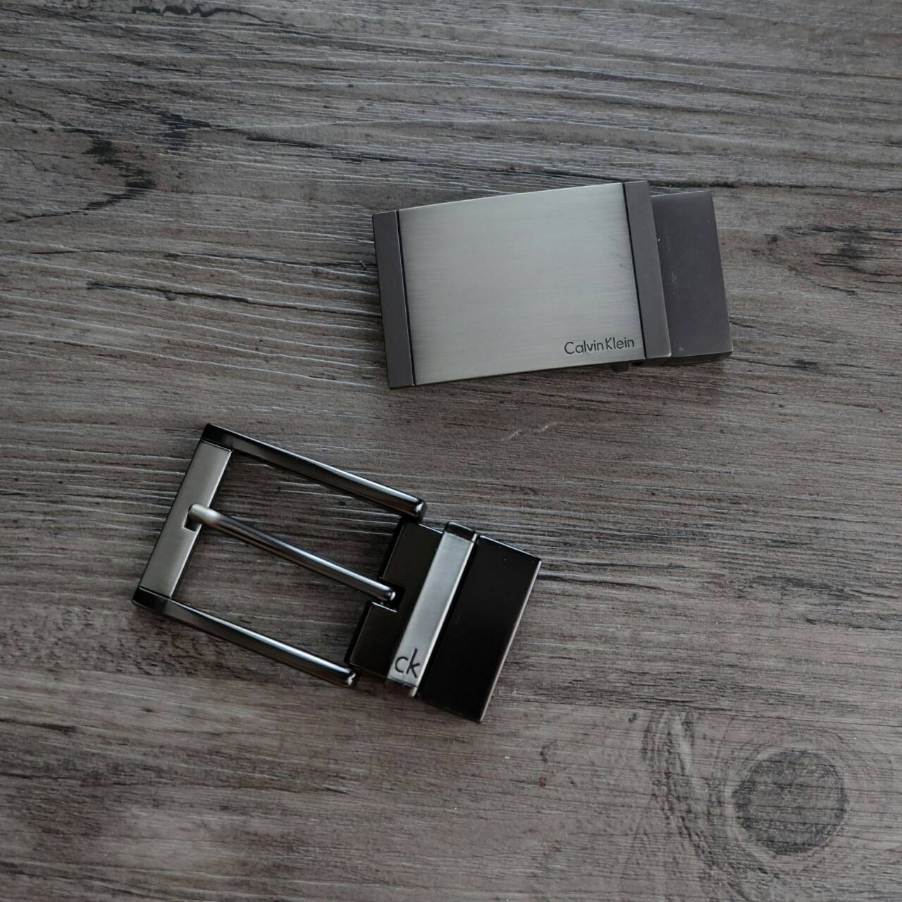 Calvin Klein Belt and Buckle Set (No.01) Set สุดคถเม เข็มขัด + หัวเข็มขัด 2 ชิ้น จะะมอบเป็นของขวัญหรือใช้เองก็แนะนำเลยค่าา