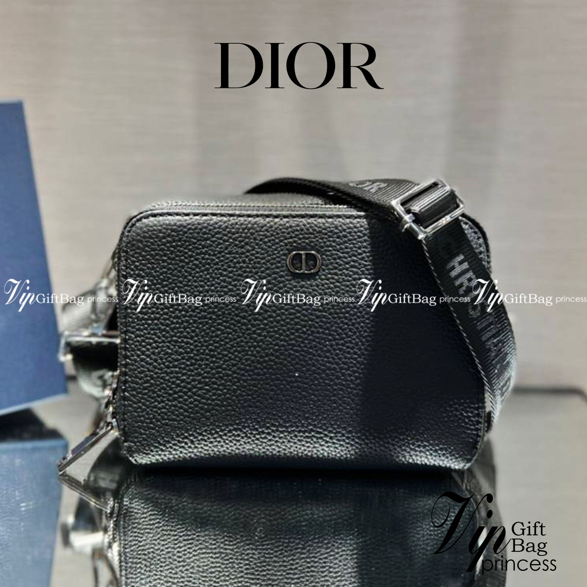 หนังแท้ CHRISTIAN DIOR BLACK GRAINED CALFSKIN POUCH WITH SHOULDER STRAP BAG พร้อมส่งที่ไทย เกรดออริจินอลหนังแท้ทั้งใบ ภาพสินค้าถ่ายจากงานขายจริง ใช้งานต่างประเทศได้