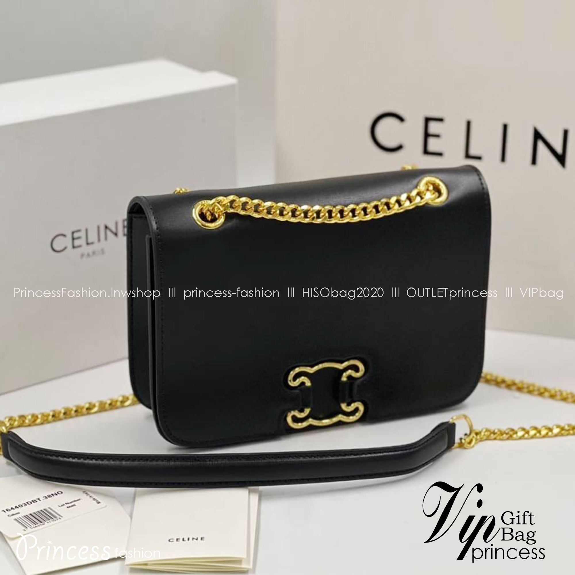 CELINE Classique Triomphe Bag in shiny / CELINE TRIOMPHE WITH CHAIN กระเป๋าสะพายทรงกล่องคล้าย Classic Box แต่มีรุ่นใหม่ออกแบบโลโก้สะดุดตาวินเทจ ด้วยดีไซน์ที่ดูโฉบเฉี่ยว
