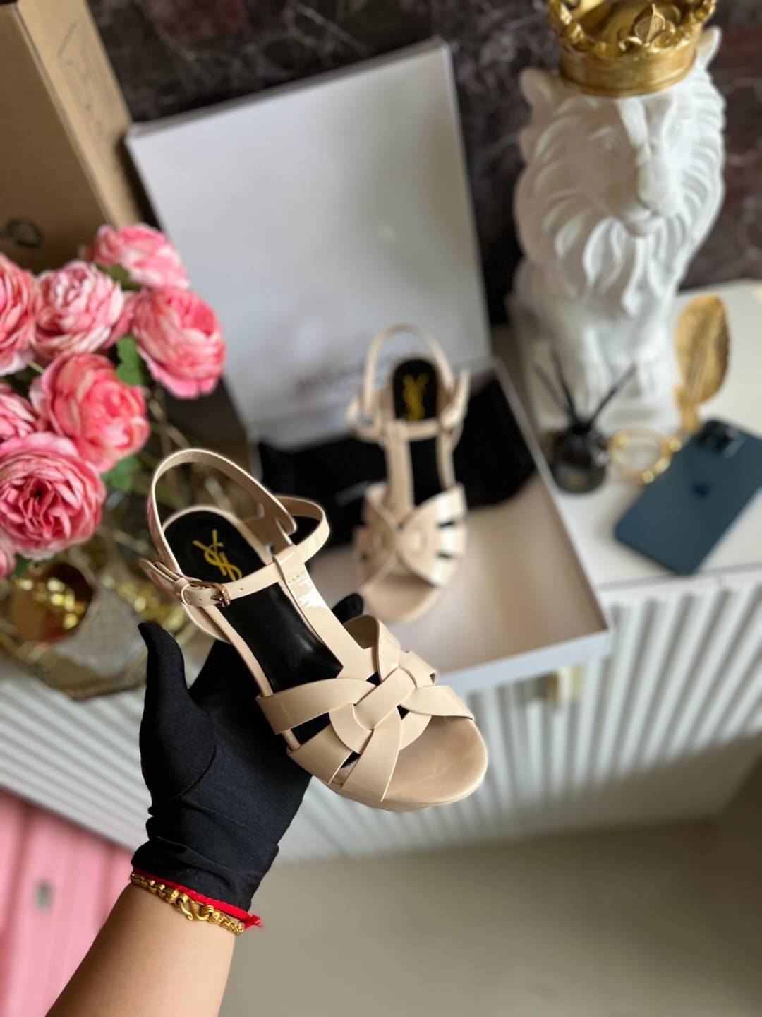 YSL TRIBUTE HEEL / SAINT LAURENT TRIBUTE HEEL / YSL HIGH HEEL เกรดออริจินอล รองเท้าส้นสูงแบรนด์หรู ที่สาวๆ ทุกคนควรมี ไว้ออกงานหรือใส่ทำงานได้ คู่นี้คือปังได้ตลอดกาล เพิ่มความสูงเพรียว สวยหรูมากค่ะ