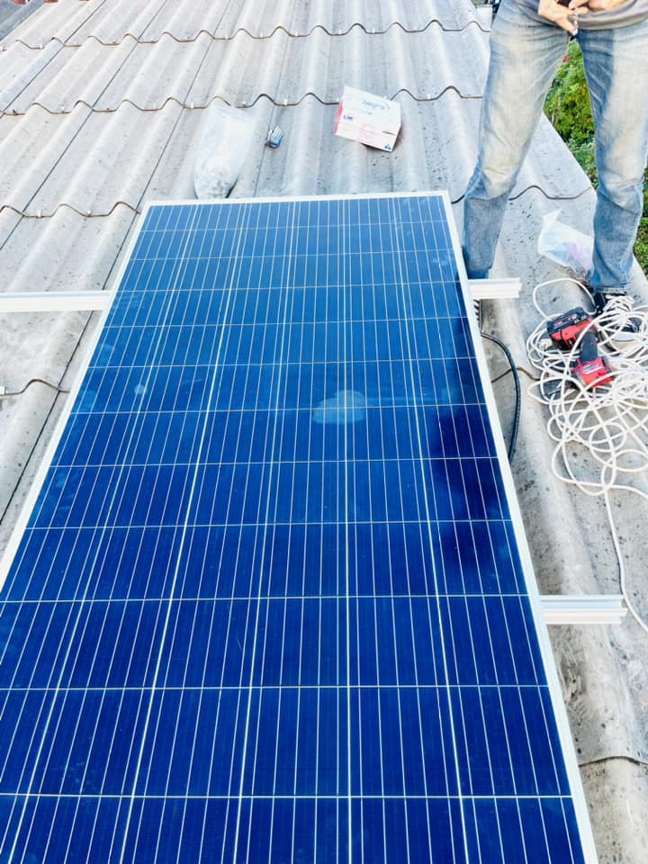 Hoymiles Micro Inverterv On grid อินเวอร์เตอร์ รุ่น MI-1200 (1.2KW)