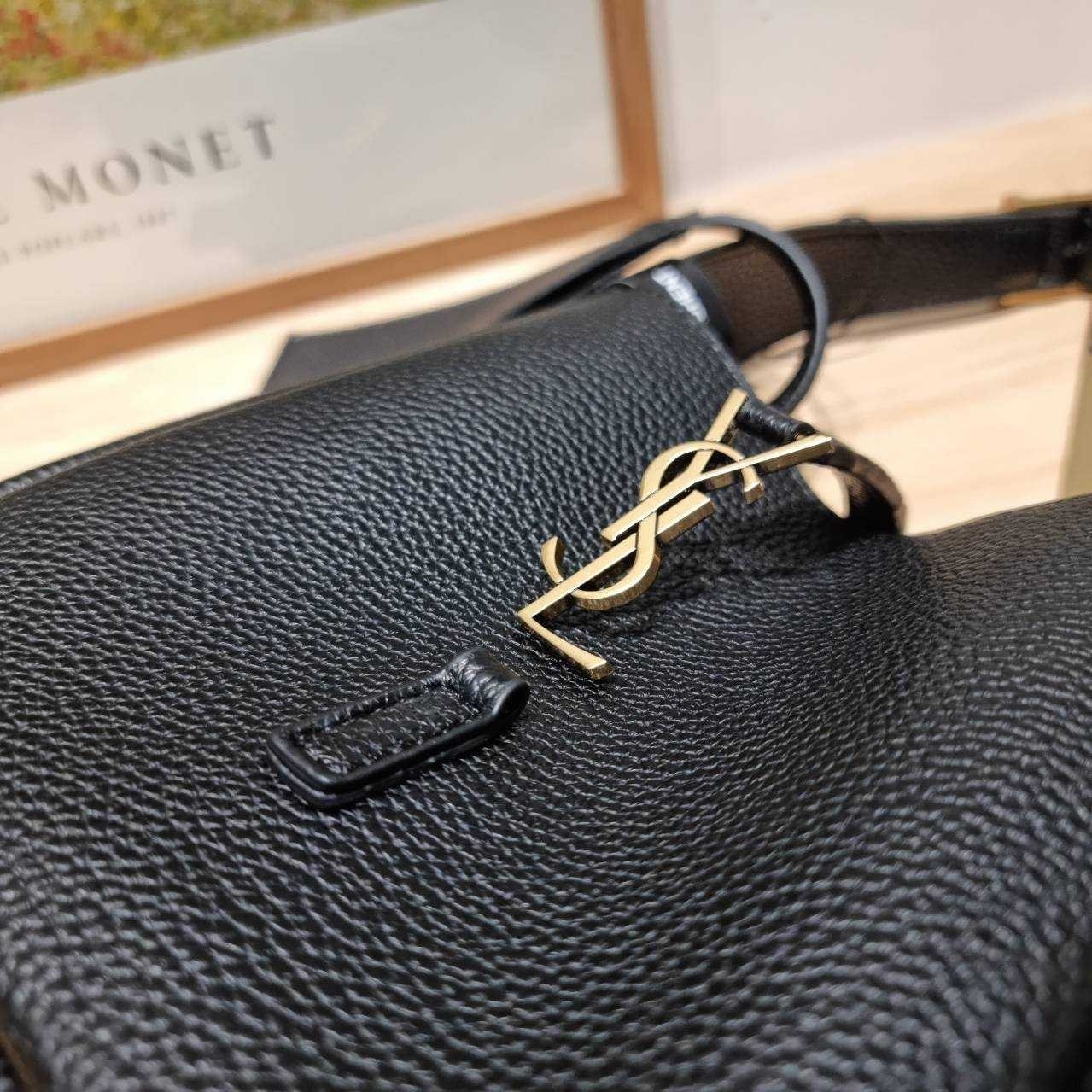 MINI YSL LE 5 À 7 SOFT BABY IN SMOOTH LEATHER กระเป๋าสะพายทรงโฮโบ ขนาดใหม่ baby สวยฟาด ดาเมจคือร้อนฉ่าสุดๆ! ดีไซน์สุดคลาสสิค ควรมีที่สุดค่า เกรดออริ 1:1 ใช้งานต่างประเทศได้