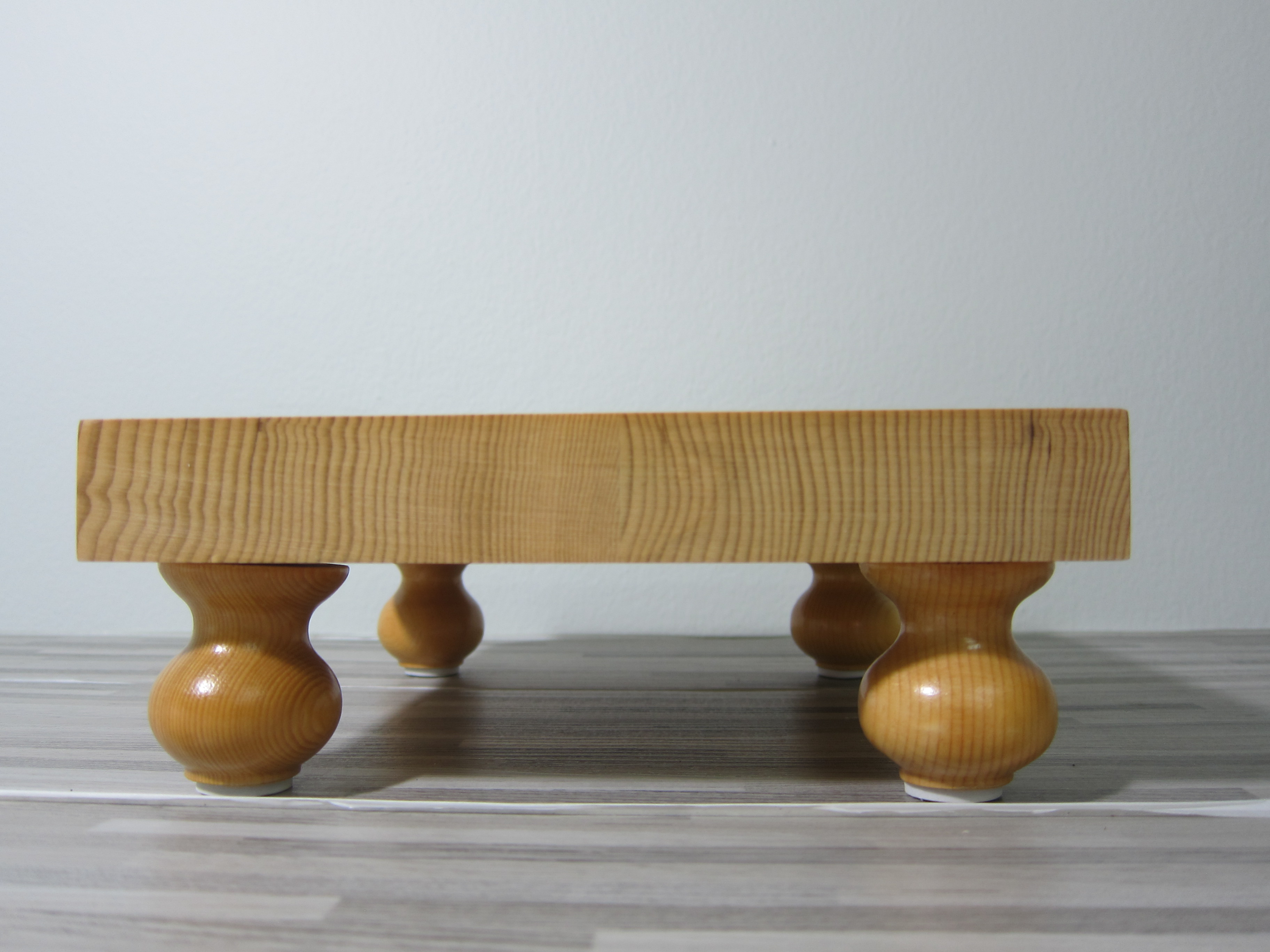 ชุดหมากล้อมกระดาน9เส้นแบบมีขาตั้งพร้อมเม็ดหมาก