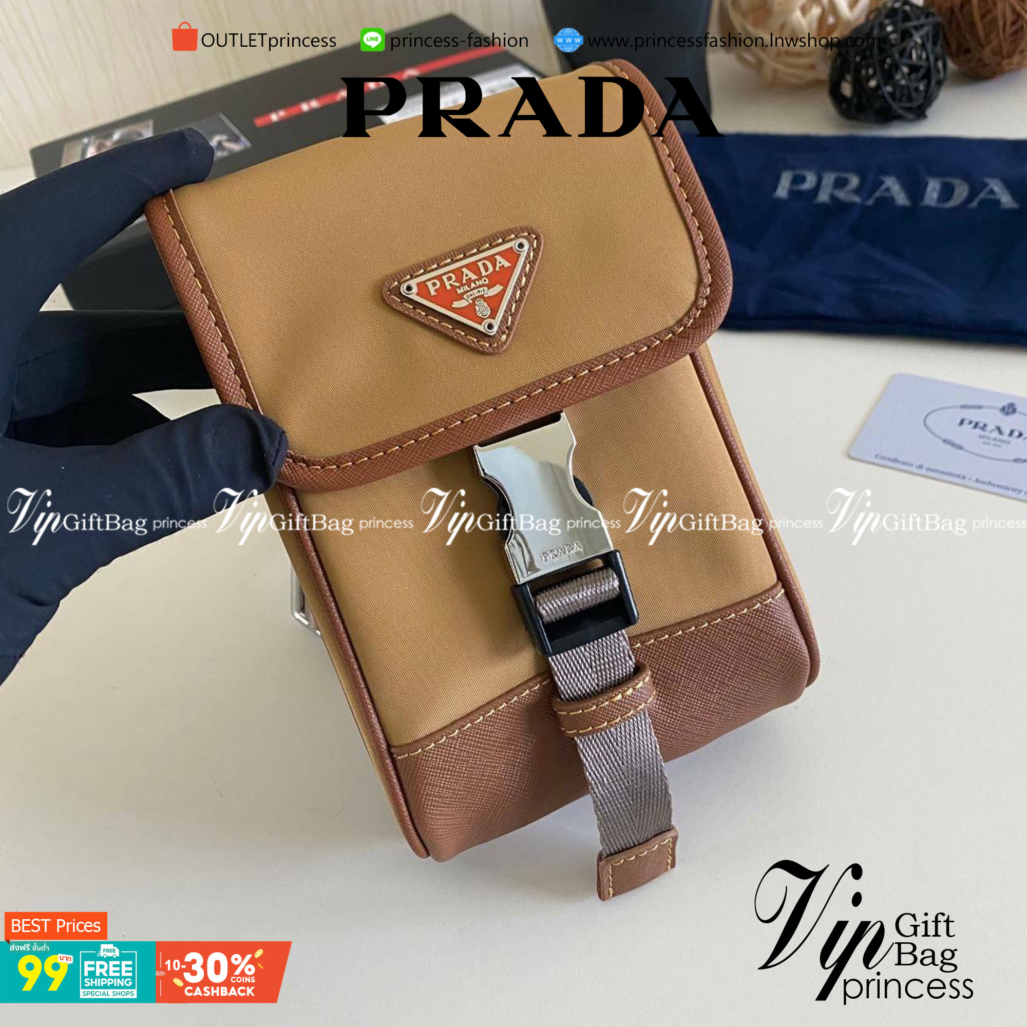 VIP Prada crossbody nylon bag PRADA Re-Nylon and Saffiano leather smartphone case พร้อมส่ง สีเข้าใหม่ เป็นรุ่นที่ถามหากันเยอะมากๆ งานสวยมาก ทำจากผ้าnylonพิเศษ สลับหนังแท้ ใช้ได้ทั้งชาย-หญิง จะ Cross body คาดเอว หรือคล้องกับหูกางเกงชิคๆ ก็เท่มากเลยค่าา งาน