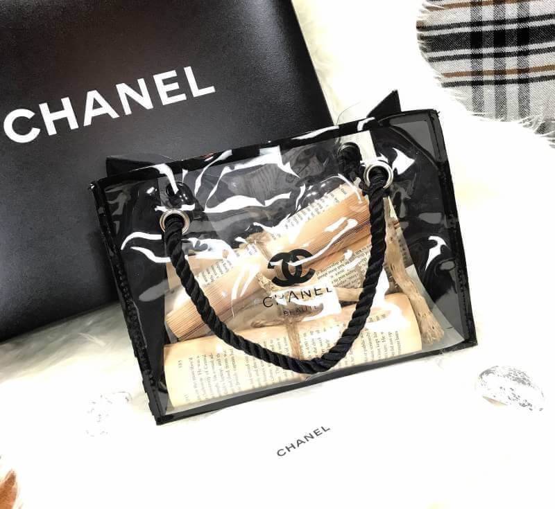 Chanel VIP Beaute Clear Transparent Cosmetic Bag & Chanel Cosmetic Hard Case Square With Zip ReStock..Best Seller!!! ซื้อ1ได้ถึง2ใบ...SET หายาก Vip. gift ของแท้ Limited Edition จากผลิตภัณฑ์ Chanel Lelift จากเคาเตอร์ต่างประเทศ ราคาสุดคุ้ม มาพร้อมถุงพลาสติก