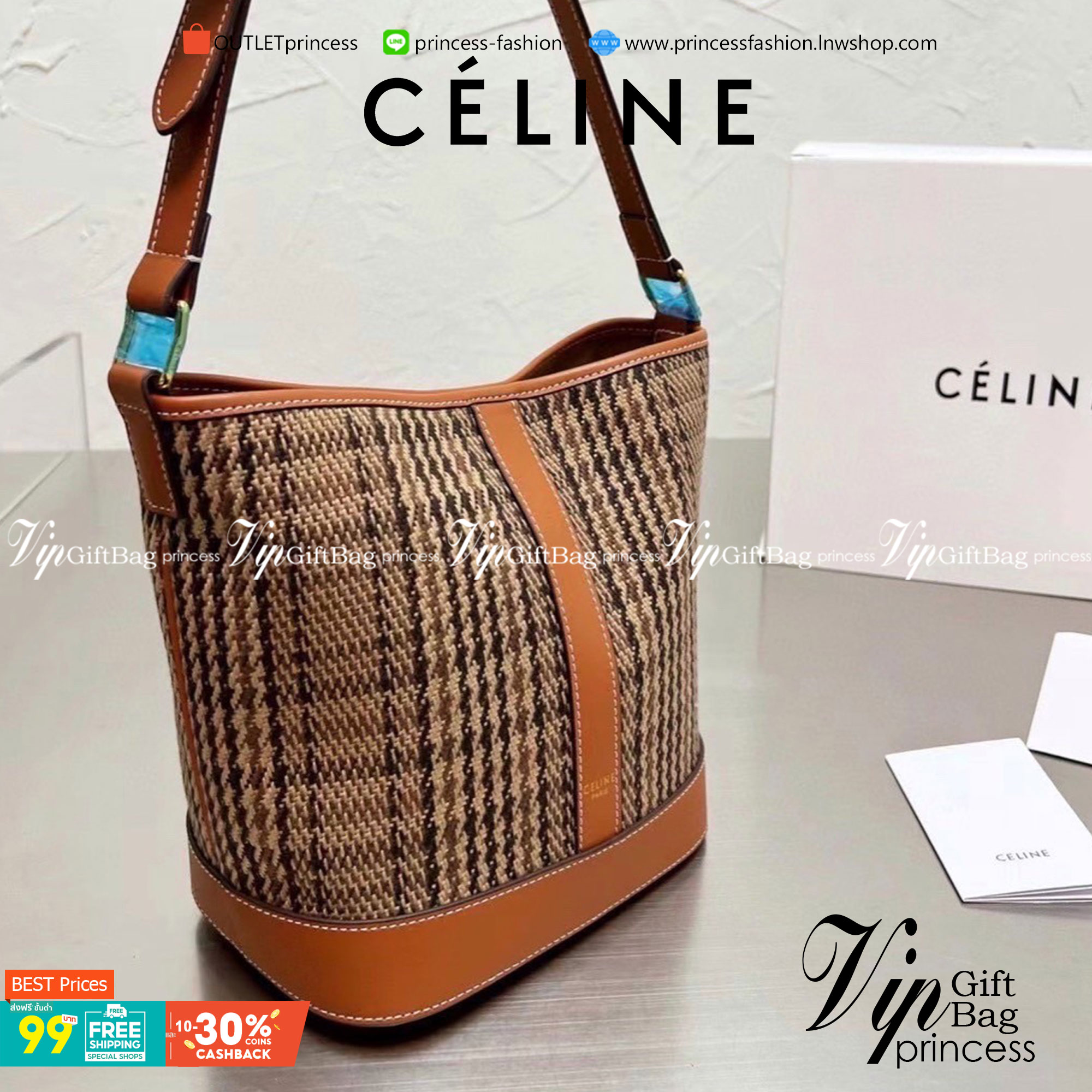 CELINE BUCKET BAG CUIR TRIOMPHE คอลเลคชั่นใหม่ ฮิตข้ามปี กับกระเป๋าสะพายทรงถัง ใช้งานง่ายที่สุด รุ่นใหม่งานผ้าทอลาย ซับในผ้าอย่างดี อะไหล่ทองปั้มทุกจุด สายสะพายยาวปรับระดับได้ วัสดุหนังวัว เรียบหรู ผู้ดีไปอีก ภายในโล่งกว้าง ใส่ของแบบจุๆไปเลย เป็นรุ่นที่ใช
