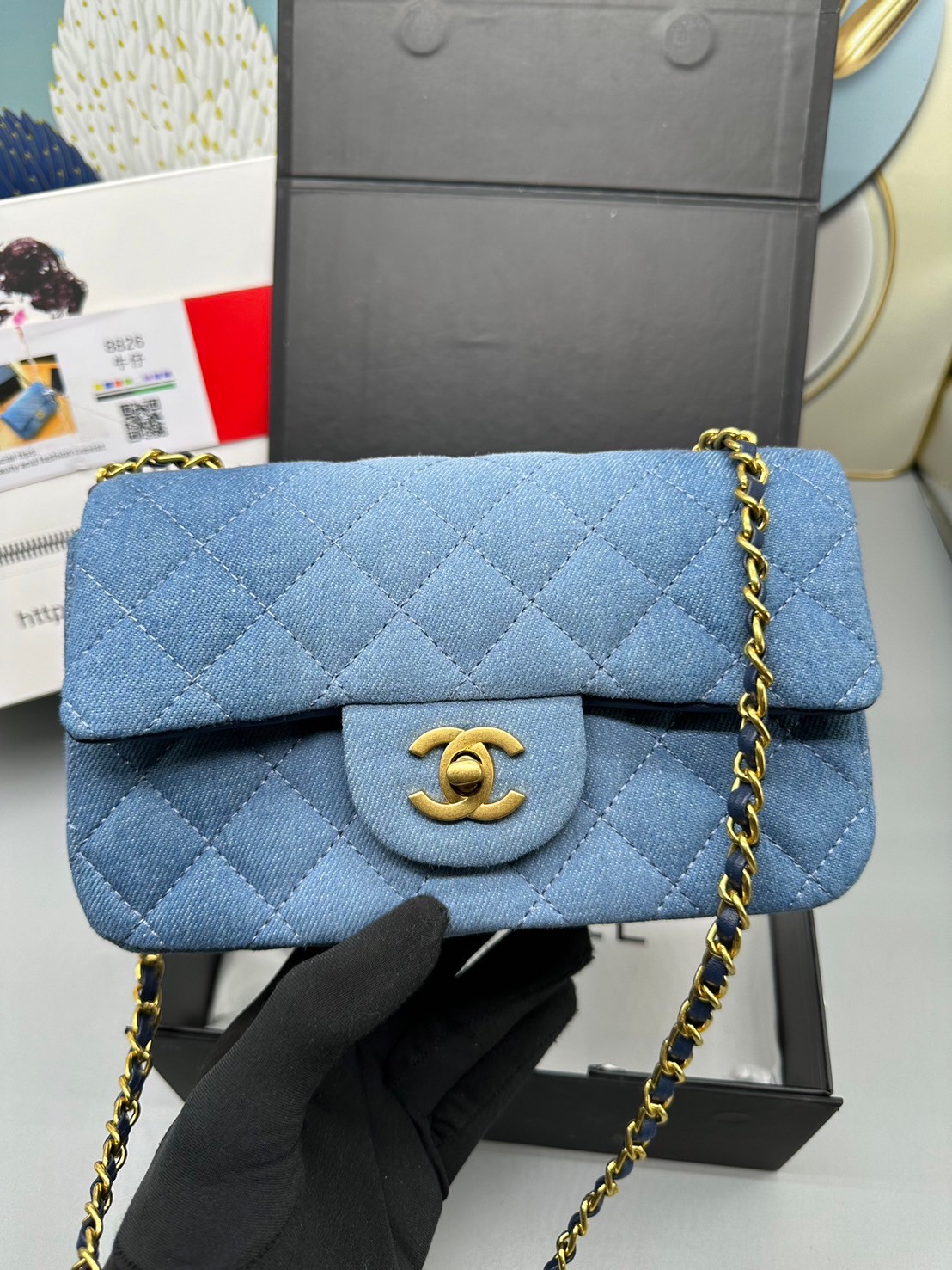 8" CHANEL Flap Bag Denim / Chanel Classic Handbag Blue Washed Denim & Gold-Tone Metal กระเป๋าทรงคลาสสิคเดนิม