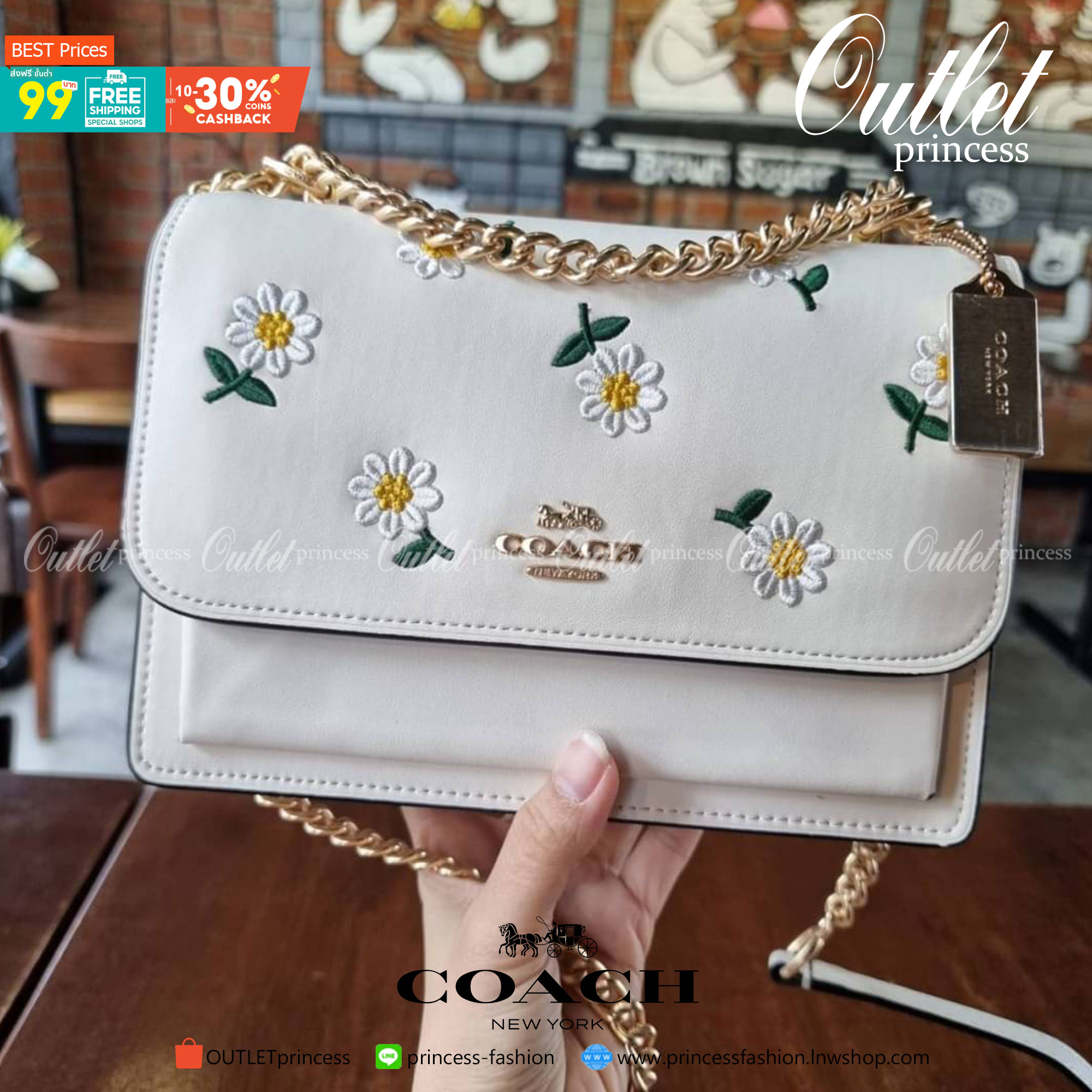 COACH C2858 KLARE CROSSBODY WITH DAISY EMBROIDERY ดอกเดซี่ฮิตไม่หยุดยั้ง!! ขายดิบขายดีทุกคอลเลคชั่น รอบนี้มาให้ได้ใช้งานง่ายกว่าเดิม กับกระเป๋าสะพายข้าง โทนสีละมุนลูกคุณหนู ดีไซน์ปักดอกเดซี่เพิ่มลูกเล่น ให้มีสีสัน สายสะพายโซ่สลับหนัง สะพายยังไงก็ขับผิว เป