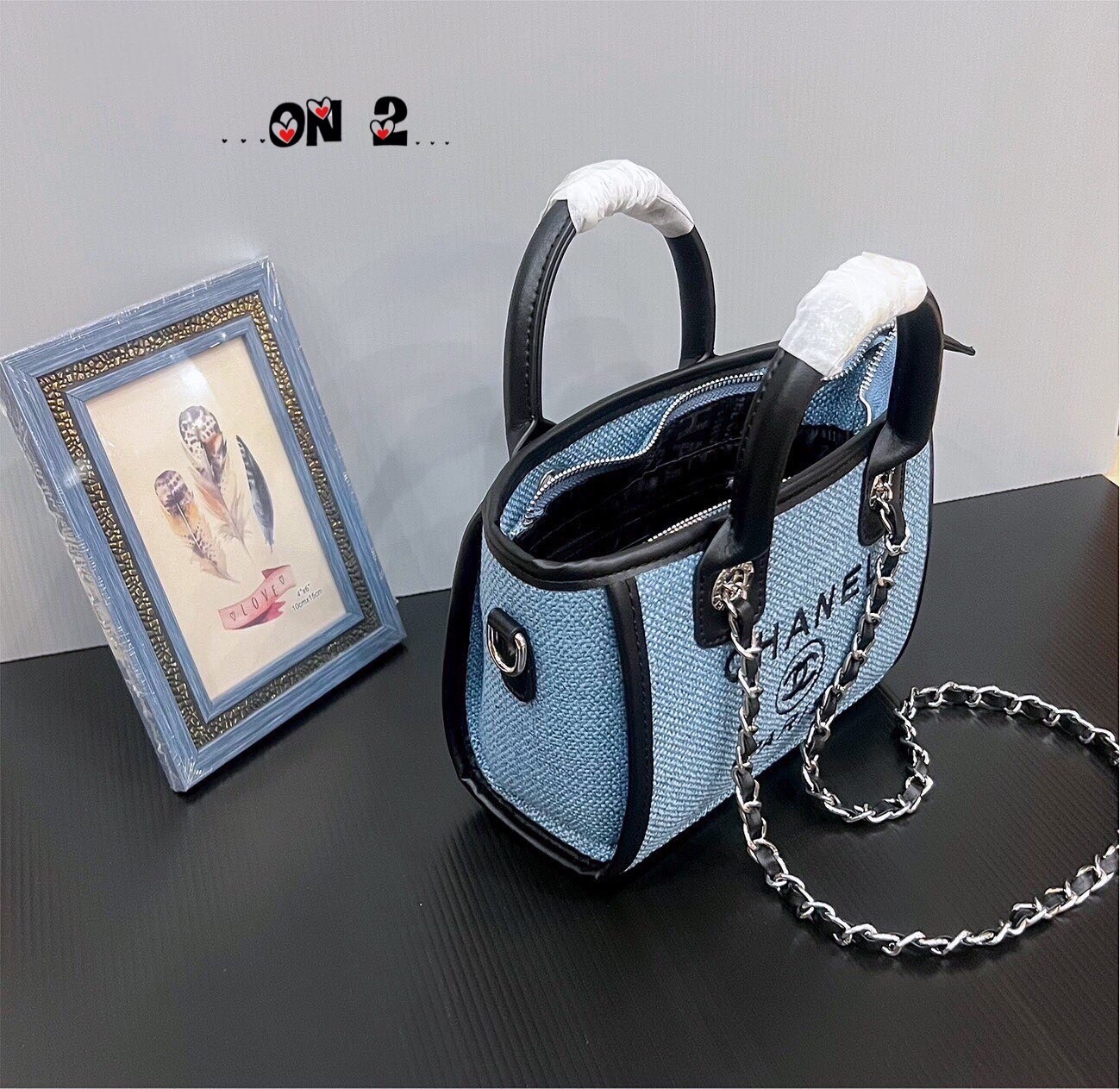 Chanel tote bag / Chanel Shopping Bag 8" กระเป๋าชาเนลทรงโท้ท หนังแคนวาสซับในสีดำปั้มแบรนด์ทุกจุด สายโซ่ดึงปรับความยาวได้ สวยทั้งภายนอกภายในคุ้มค่าราคาจับต้องได้