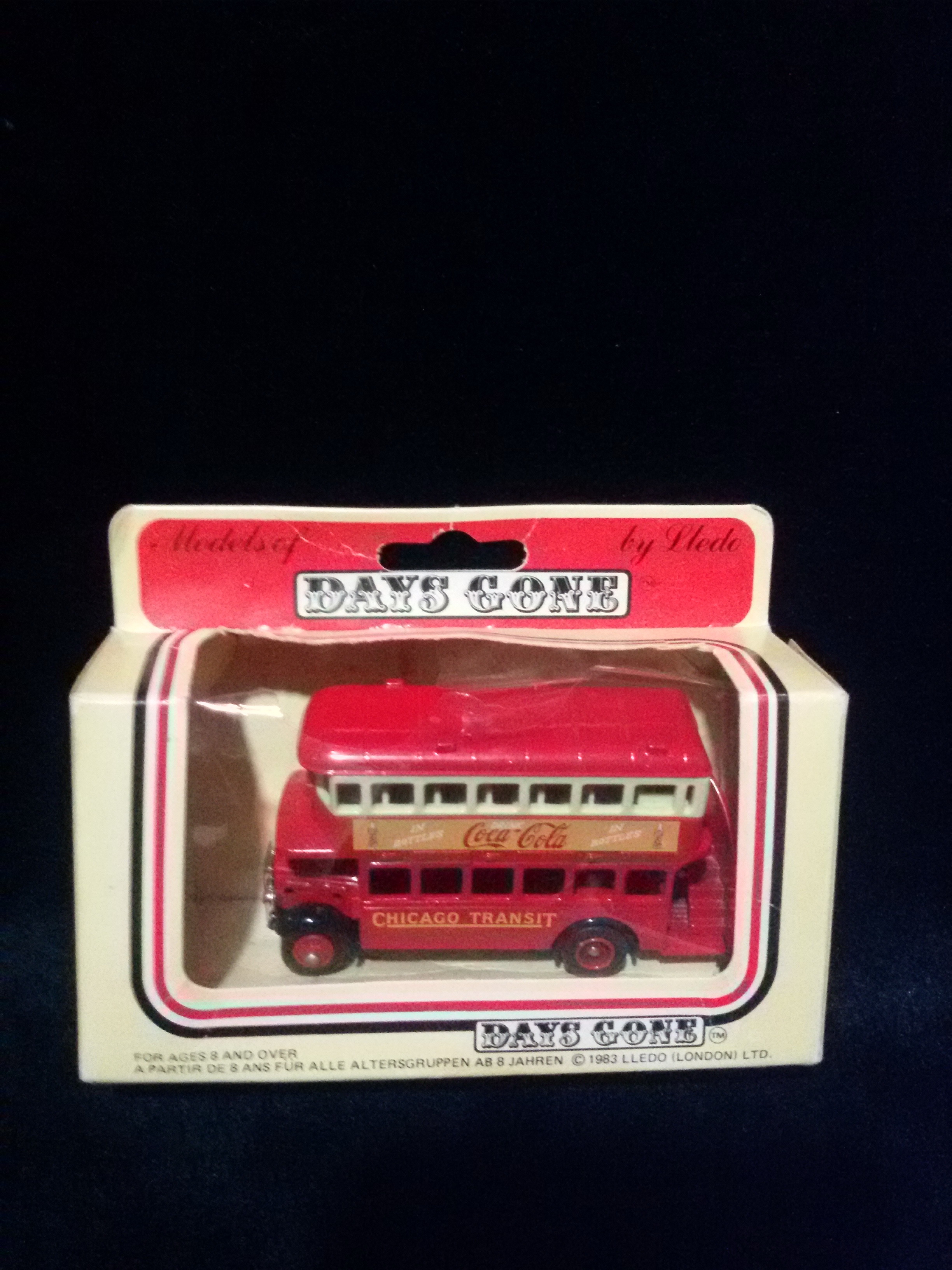 รถเหล็ก Days Gone Diecast Coca Cola Chicago Transit Bus (รถโค้ก)
