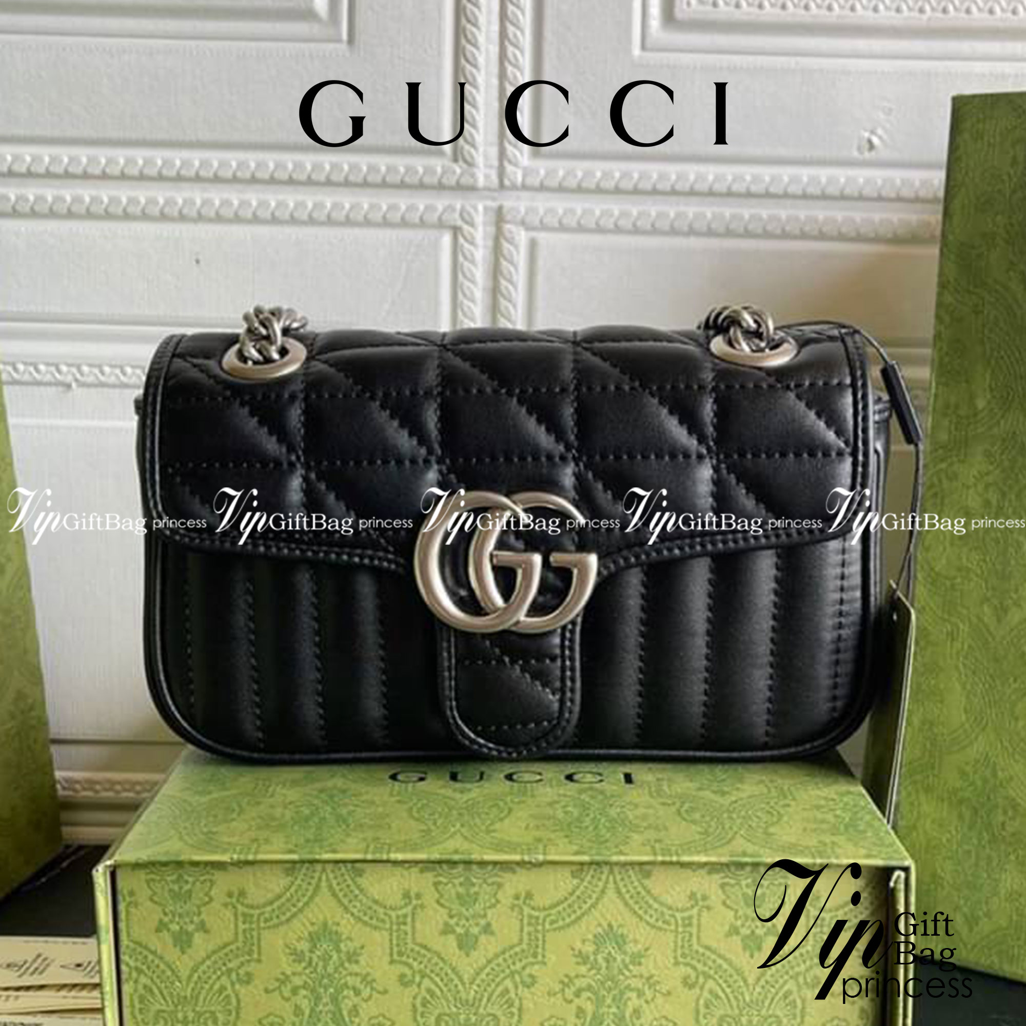 หนังแท้ GUCCI GG Marmont leather shoulder bag แบบใหม่ล่าสุด ราคานี้หนังแท้คือคุ้มมากเลยค่าสาวๆ ต้องจัดแล้วน้าา ยกระดับความหรูให้กับตัวเองกันหน่อย ด้วยกระเป๋ารุ่นนี้!! ครอสบอดี้ที่ดีไซน์หรู อัพเลเวล ในราคาที่จับต้องได้ พร้อมเสิร์ฟความสวยตรงถึงบ้านแล้วจ้า