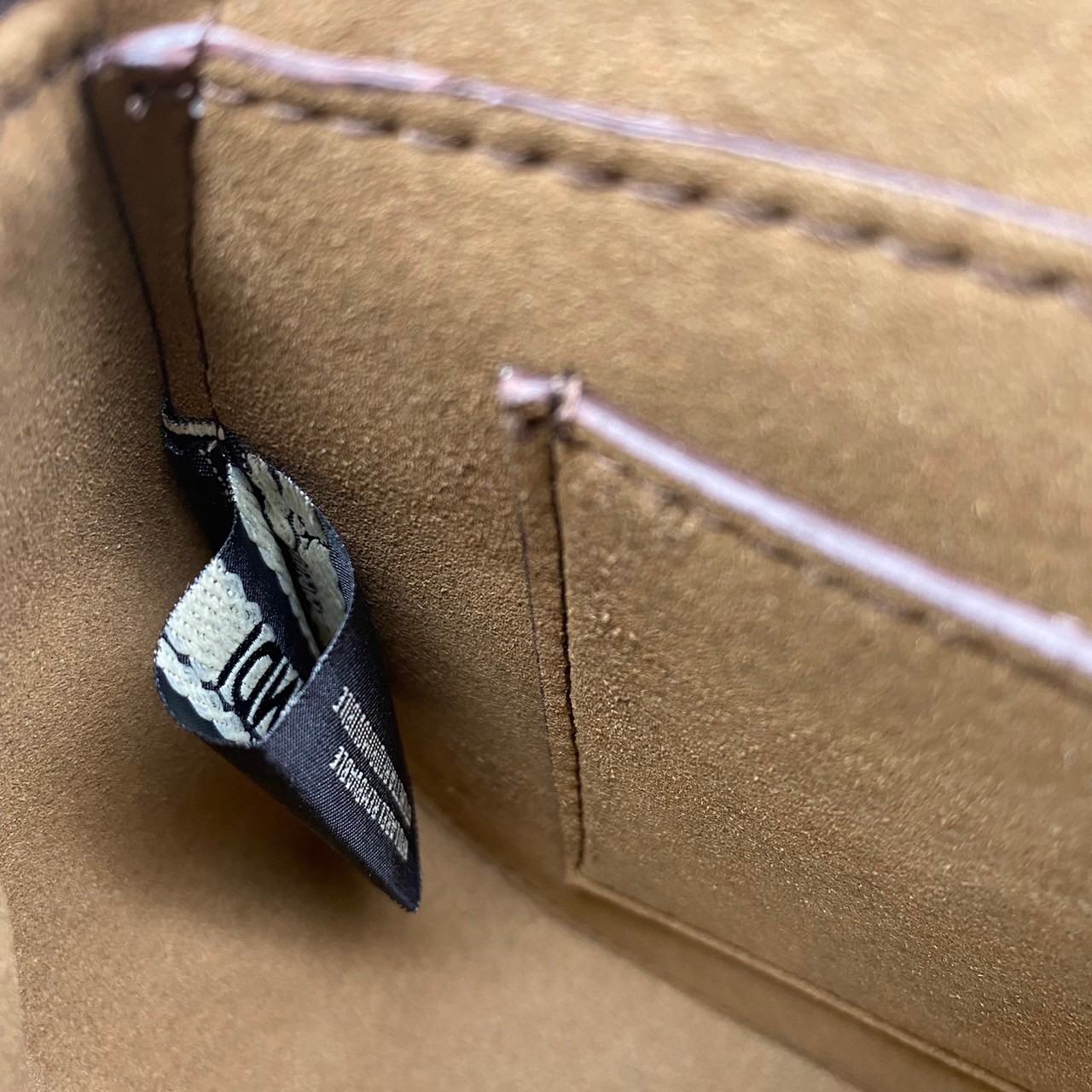 FENDI C’mon Mini leather bag เกรดออริจินอล สลับแท้ ภาพถ่ายจากงานขายจริง ใช้งานต่างประเทศได้