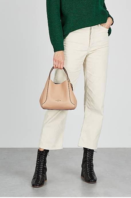 COACH HADLEY HOBO 21 BAG กระเป๋าถือหรือสะพายข้าง เรียบหรู หนังแท้ลายโทโก หนังนิ่ม ปรับเปลี่ยนได้ 2 ทรง ปากกระเป๋ามีกระดุมแม่เหล็ก พร้อมตะขอเกี่ยว ภายในกว้าง ใส่ wallet ยาว mini iPad และของใช้ได้จุ พร้อมสายสะพายยาส ถอด ปรับระดับได้ค่ะ Must have!