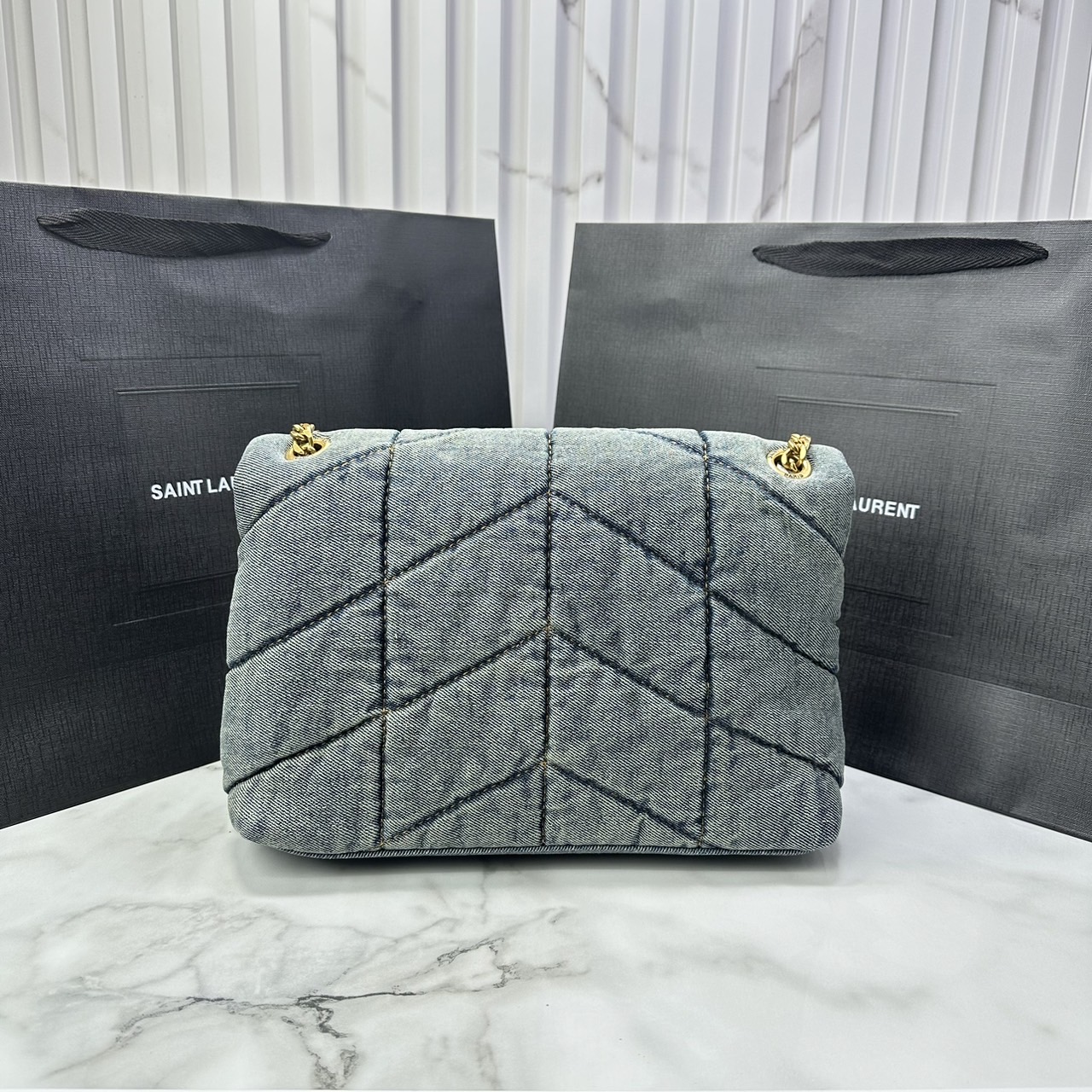 YSL Puffer denim shoulder bag กระเป๋าสะพายเดนิมฟอก สวยเท่ห์คลาสสิกลายเชฟล่อนเป็นเอกลักษณ์ ENVELOPE FLAP BAG WITH SOFT CHEVRON 🧡เกรดออริ ใช้งานต่างประเทศได้