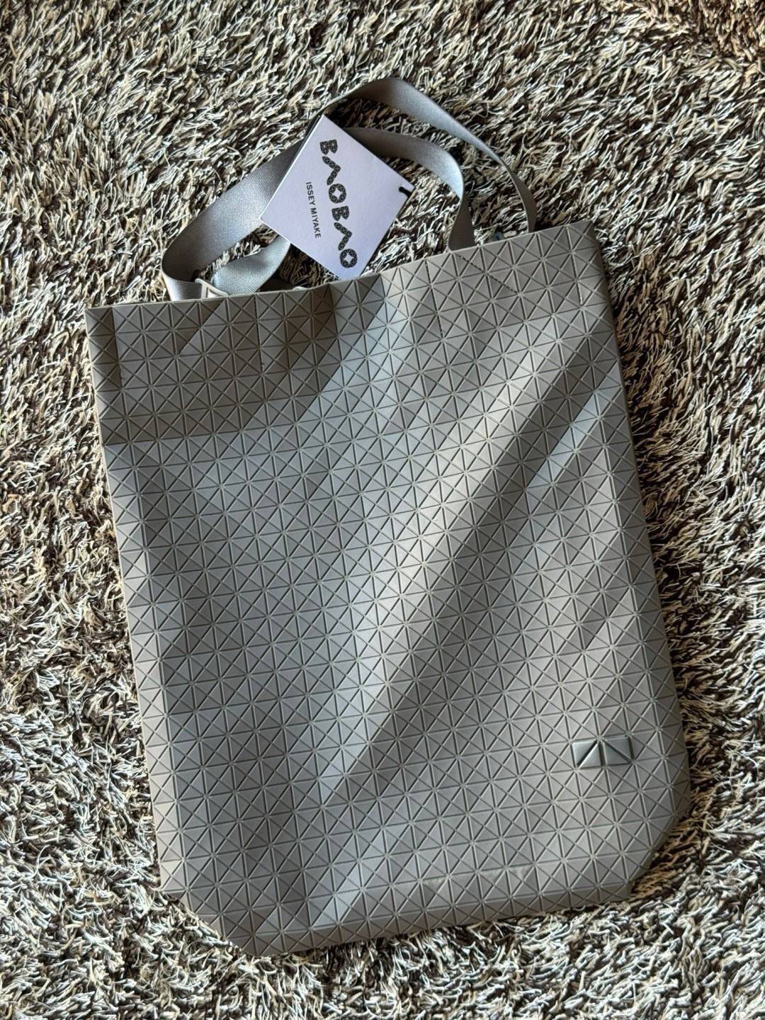 พร้อมส่ง 5 สี Baobao Issey Miyake Cart S geometric tote bag กระเป๋าถือทรงโท้ทลายเรขาคณิต 🧡 เกรดออริจินอล 1:1 สลับแท้ ใช้งานต่างประเทศได้