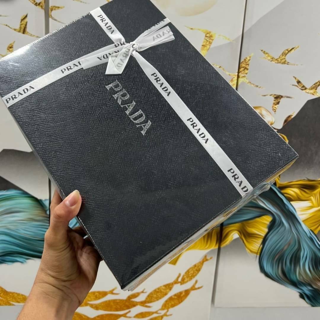 VIP 🥂 PRADA shopping summer bags / Prada Tote Bag 12" กระเป๋าสานสีโทนน่ารัก จุของได้เยอะ ภาพสินค้าถ่ายจากงานขายจริง พร้อมส่ง