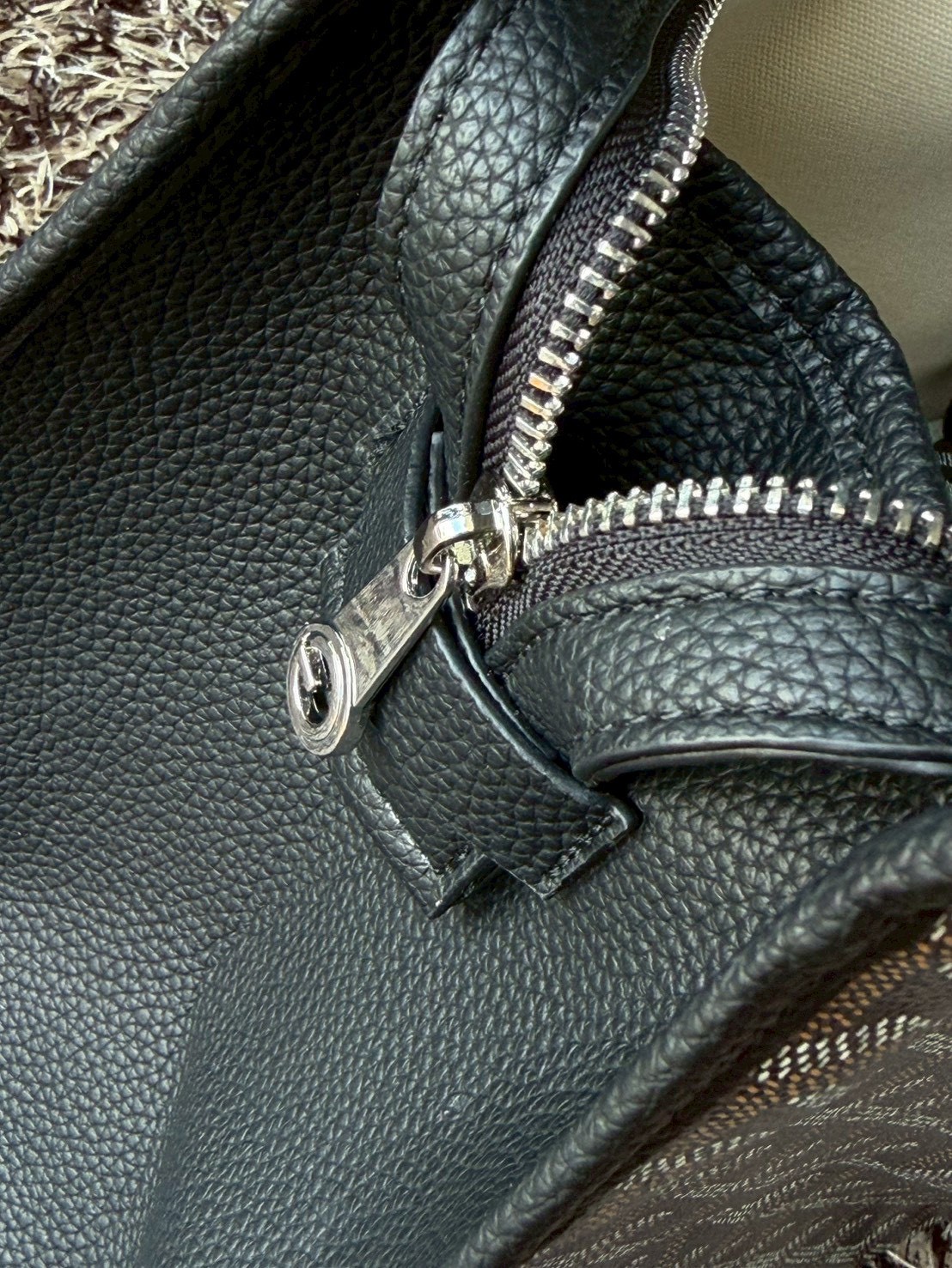 Goyard Hardy PM Tote Bag กระเป๋าสะพายทรงโท้ท ทรงเหลี่ยมใบใหญ่ ภายในโล่งกว้างมาก จุของได้ครบ