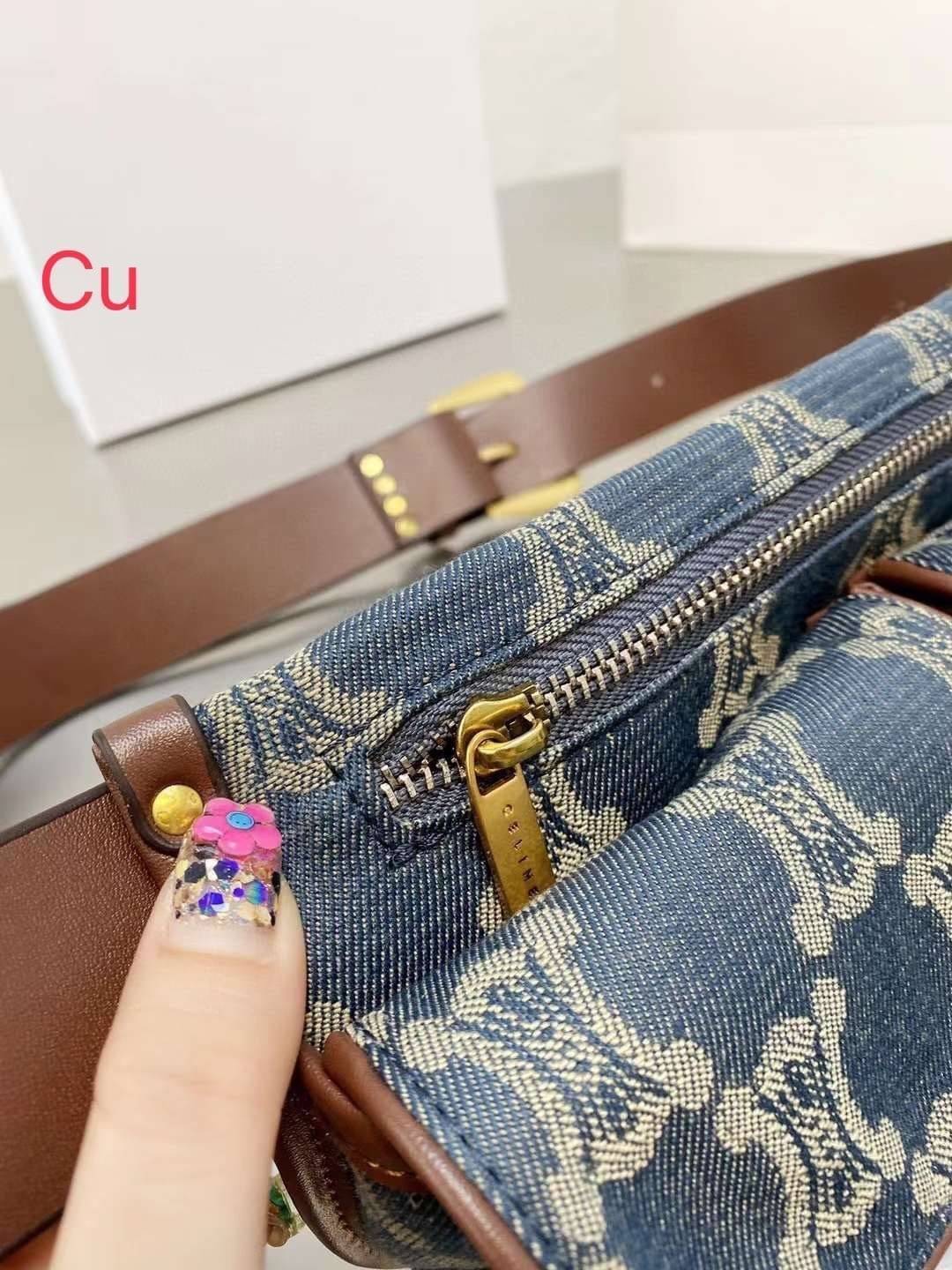 CELINE Macadam Denim Belt Bag / Celine Denim waist bag / Celine Denim Belt Bag กระเป๋าคาดอก/คาดเอวเซลีน งานผ้าแคนวาสเดนิมอย่างดี ใช้งานทน สายหนัง ภาพถ่ายจากงานขายจริง คุณภาพเทียบแท้ ใช้งานต่างประเทศได้