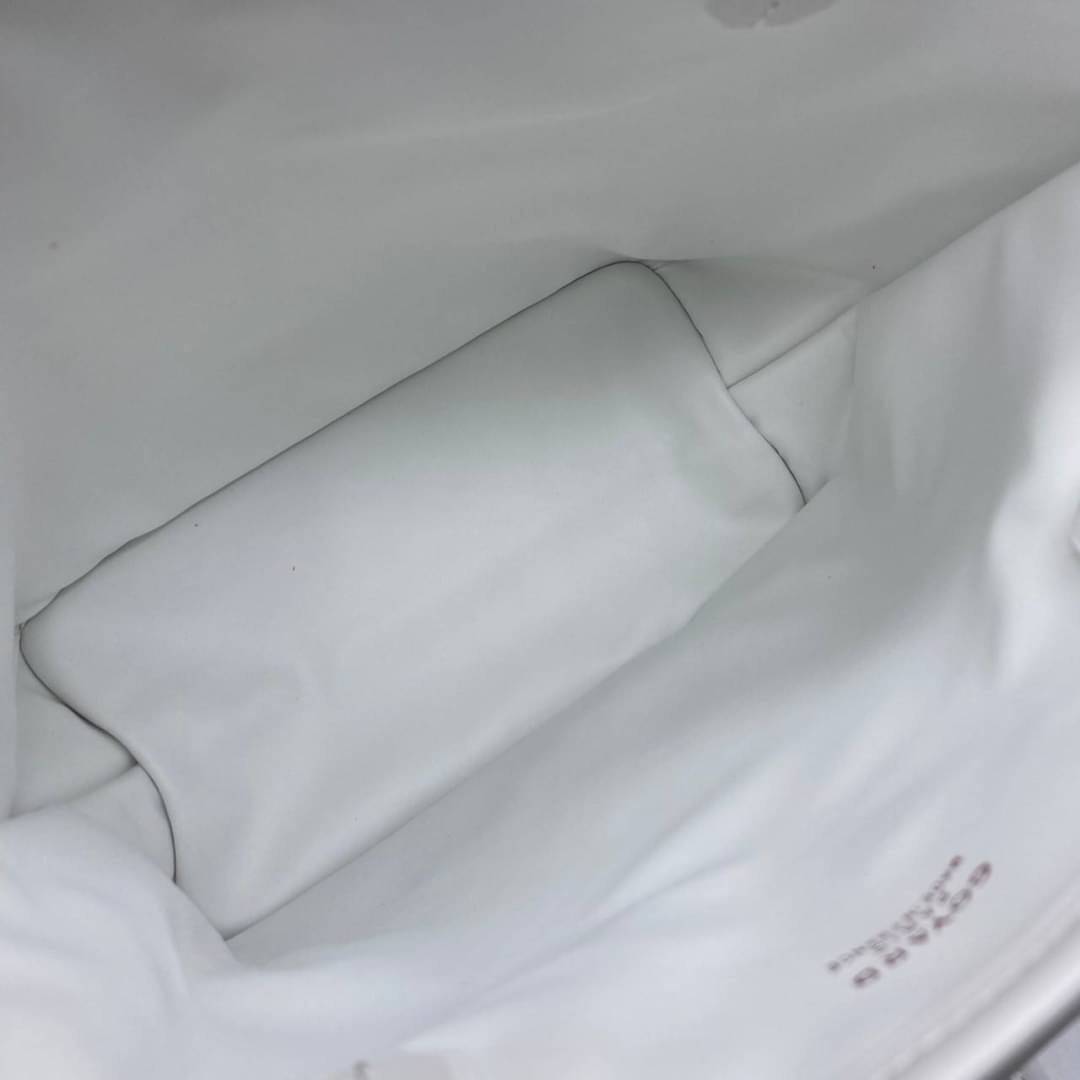 9 สี GOYARD ANJOU TOTE MINI / Goyard Mini Tote เกรดออริจินอลสลับแท้ ใช้งานต่างประเทศได้ ฮอตไอเท็ม กับกระเป๋าสะพายทรงโท้ท ไซส์มินิ กะทัดรัด มาครบสีขายดี เลิศทุกสี รูปทรงคลาสสิค ดีไซน์เป็นเอกลักษณ์ ใช้งานได้หลากหลาย