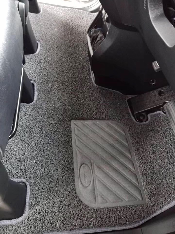 พรมไวนิลดักฝุ่น HONDA STEPWGN SPADA ปี2009-16 พรมดักฝุ่นในรถยนต์ หนานุ่ม ดักฝุ่น ดักทราย เข้ารูป