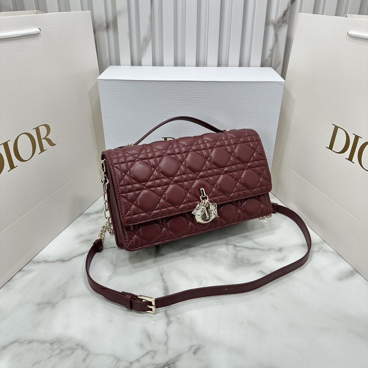 ORI หนังแท้ | My Dior Top Handle / Dior Clutch Bag กระเป๋าสะพายทรงคลัชทันสมัย หรูหราสง่างาม จะถือหรือสะพายก็ดูดีมีระดับ