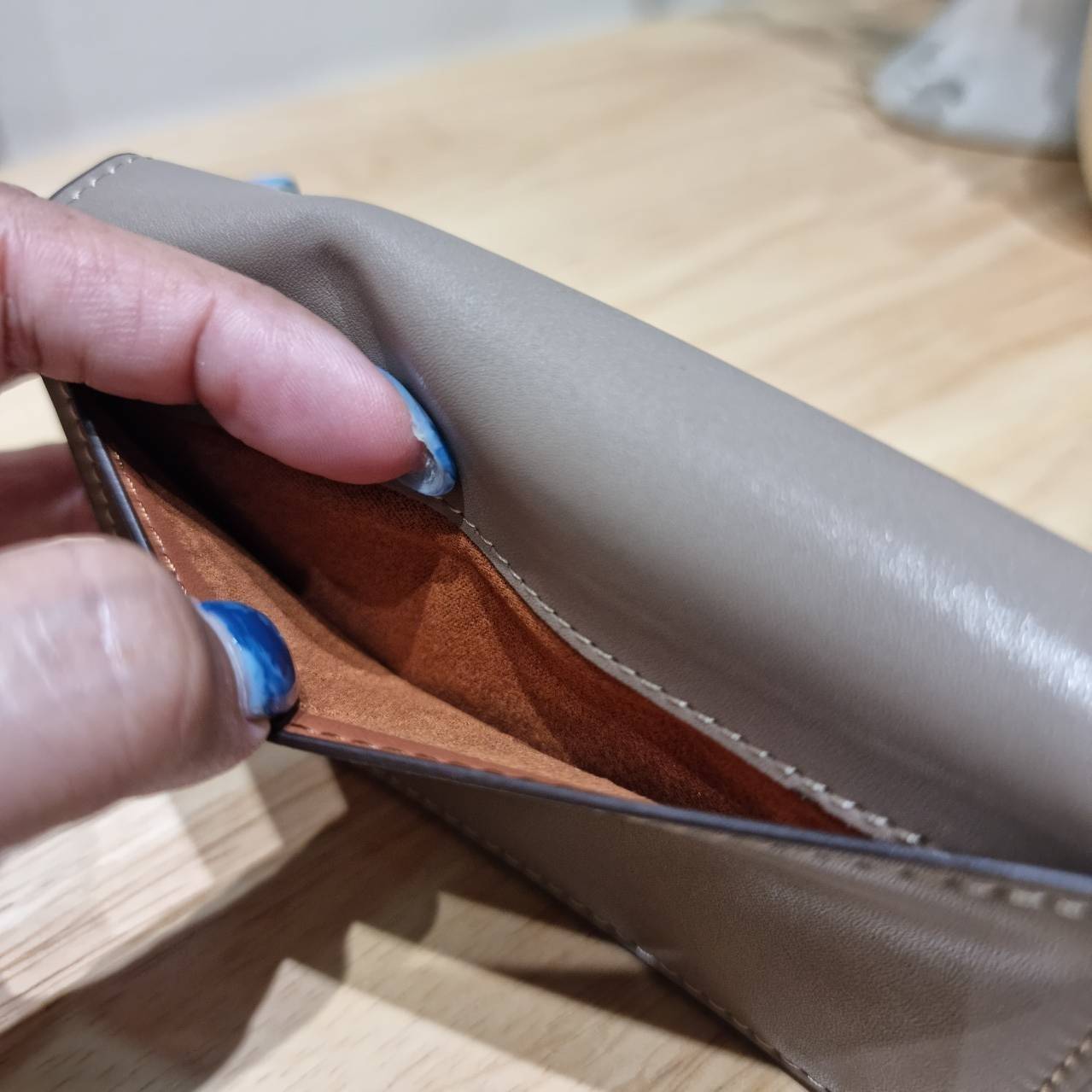 COACH SLIM CARD CASE IN SIGNATURE CANVAS C4818 / C5870 / C4818 กระเป๋าถนอมบัตรกึ่งกระเป๋าสตางค์ เกรดท็อปออริ เกรดดีสุด สลับแท้ 1:1 ใช้ต่างประเทศได้