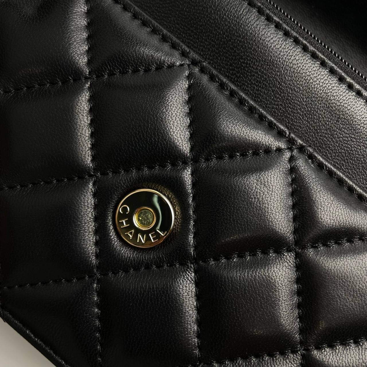 Chanel Wallet On Chain รุ่น Micro chip เกรดท็อปออริจินอล 1:1 สลับแท้ เกรดขายดีสุด งานสวยเป๊ะปัง ทรงสวยตรงปก ไม่ผิดหวัง ใช้งานต่างประเทศได้ ภาพถ่ายจากงานขายจริง