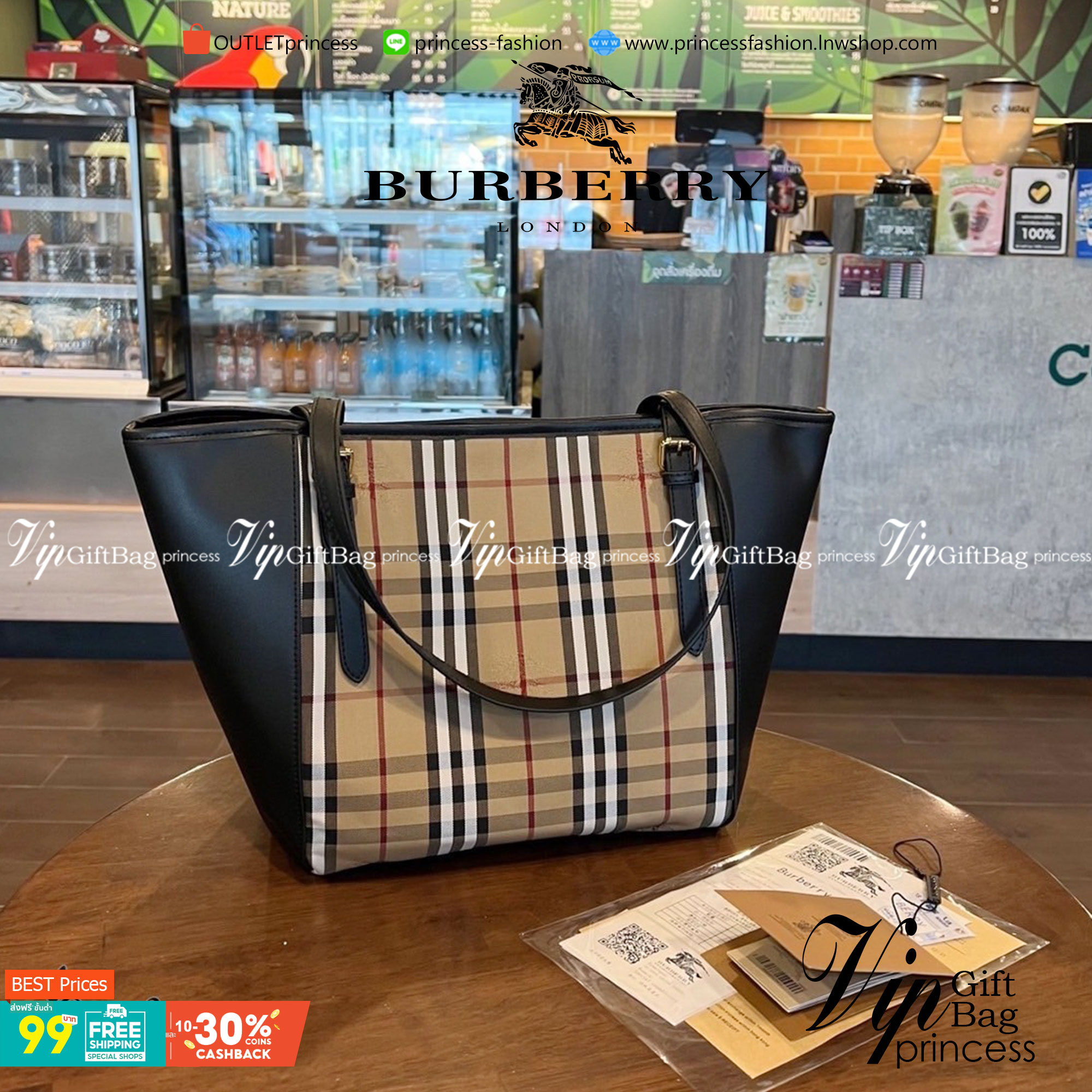 BURBERRY TOTE VINTAGE BAG วัสดุหนัง CANVAS สลับหนัง ลายออริจินอลแบรนด์ตัดขอบหนัง ภายในมีช่องใส่ของโล่งกว้าง สามารถใส่มือถือ ipad ของจุกจิกได้ อีกด้านใส่ของพร้อมหยิบใช้ อะไหล่แบรนด์สีทองวินเทจ Rare items เด็ดๆแบบนี้ห้ามพลาดน้าาา