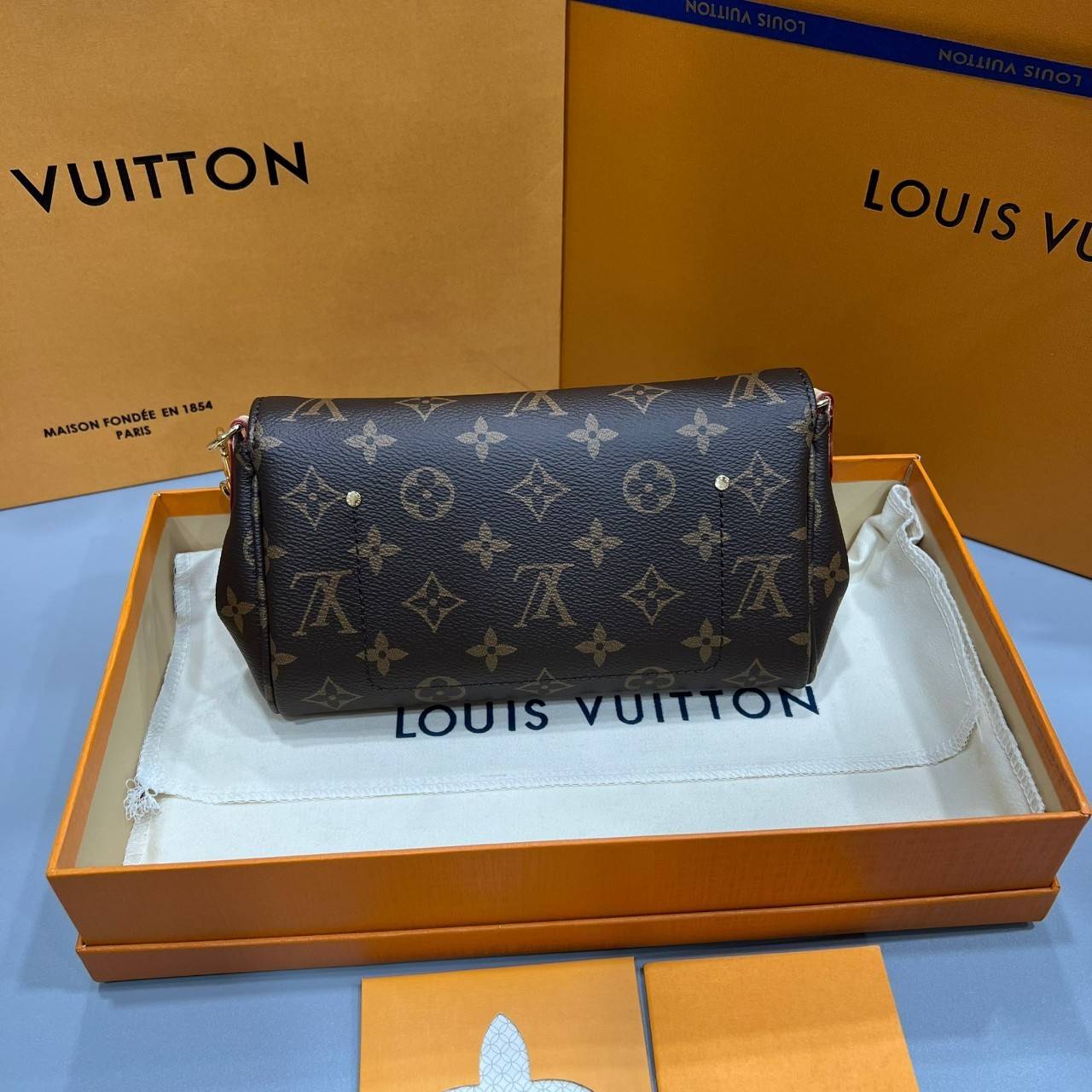 Ori Louis Vuitton favorite / LV Favorite Monogram Damier Ebene MM เกรดออริจินอล ใช้แทนใบจริงได้ ภาพถ่ายจากงานขายจริง ใช้งานต่างประเทศได้ค่ะ